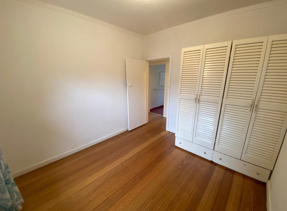 5 Glover Street, Bentleigh East image 8