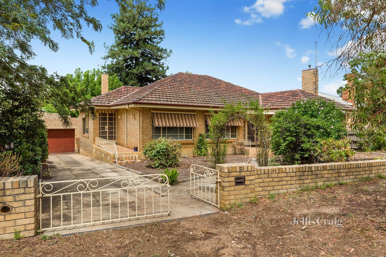 5 Goldsmith Crescent, Castlemaine image 1