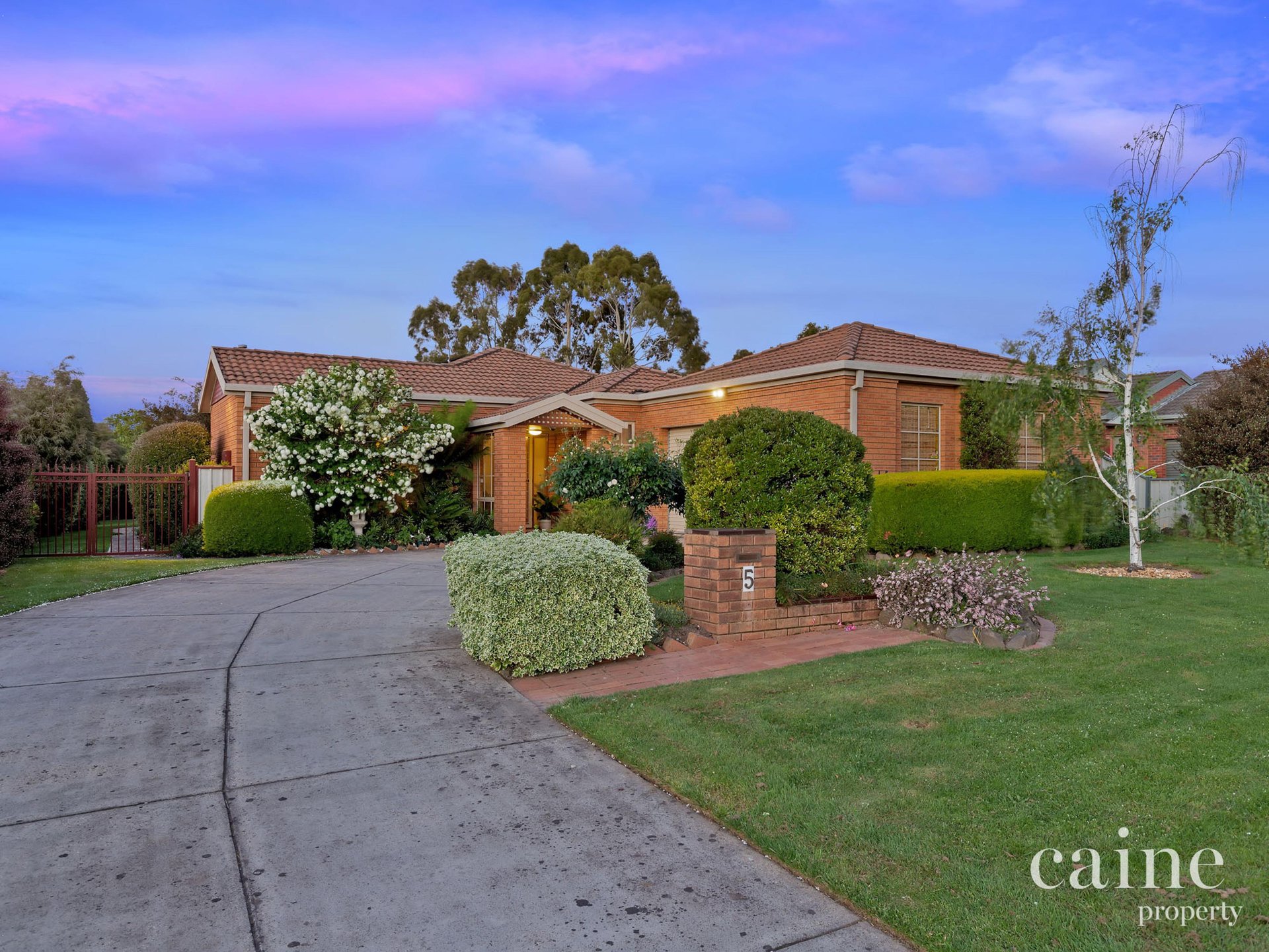 5 Golf View Drive, Invermay Park image 1