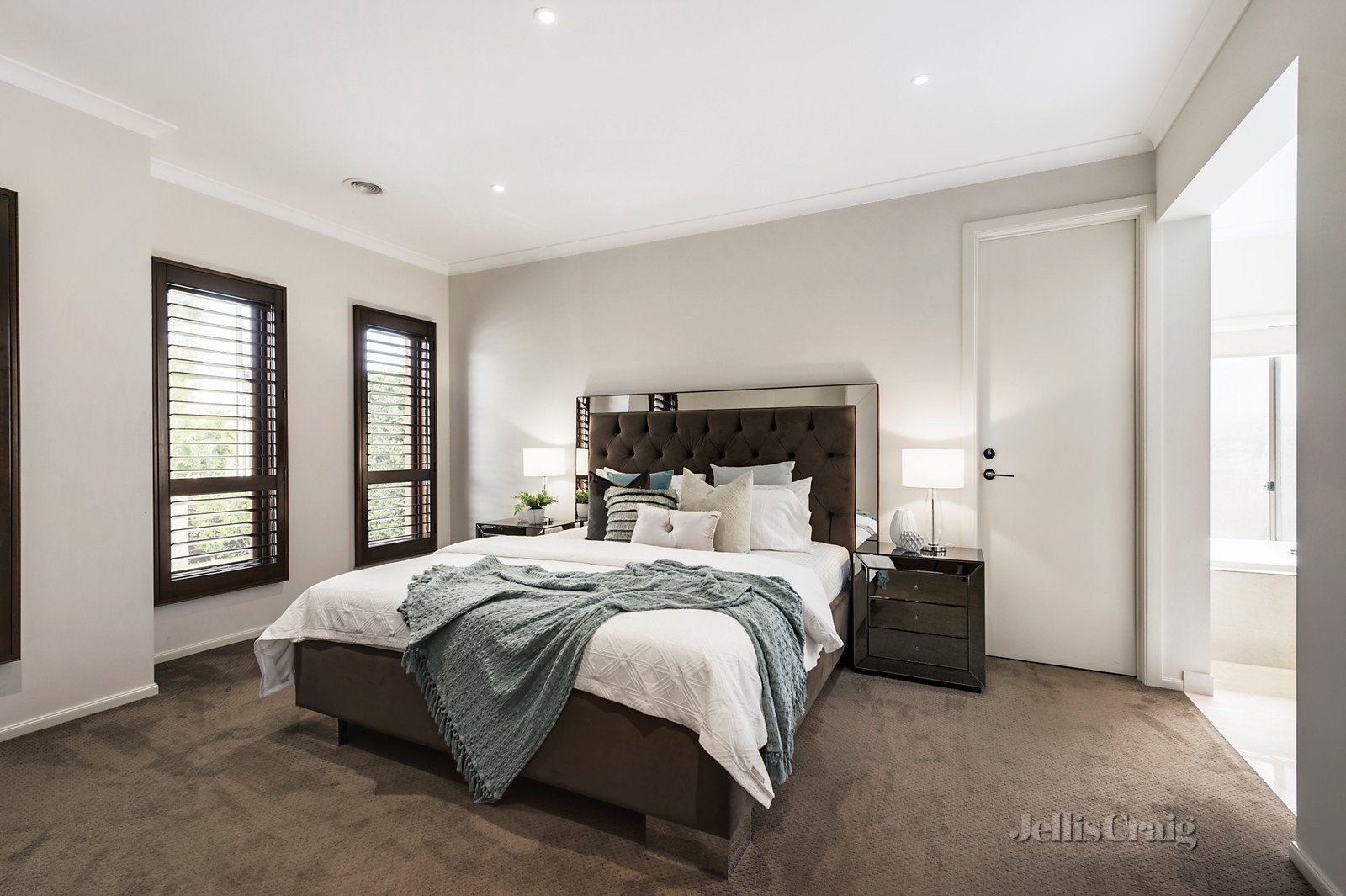 5 Grace Court, Mitcham image 7