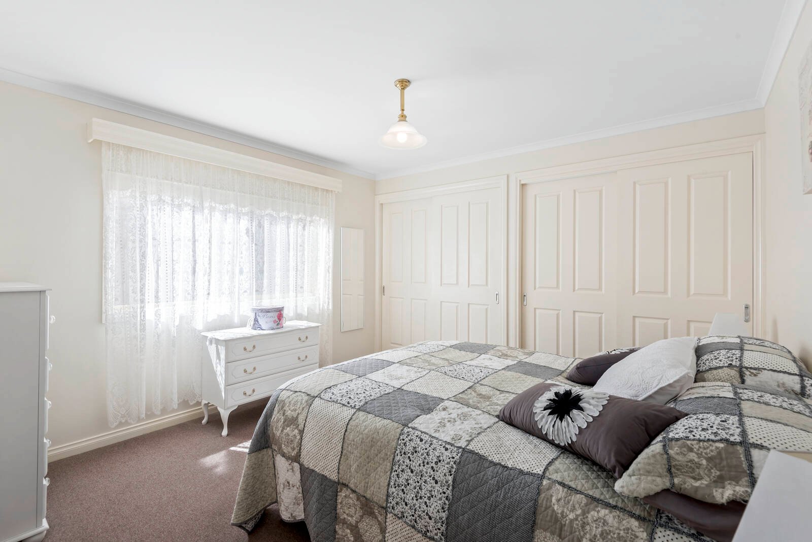 Property Gallery Thumbnail 8