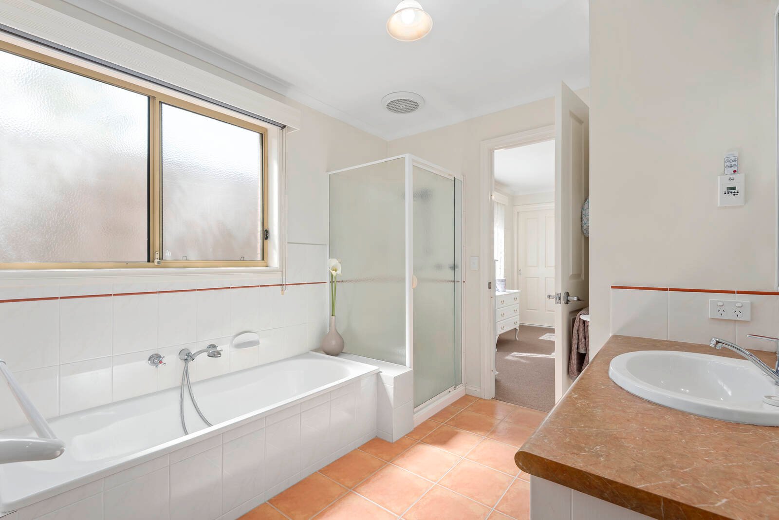 Property Gallery Thumbnail 9