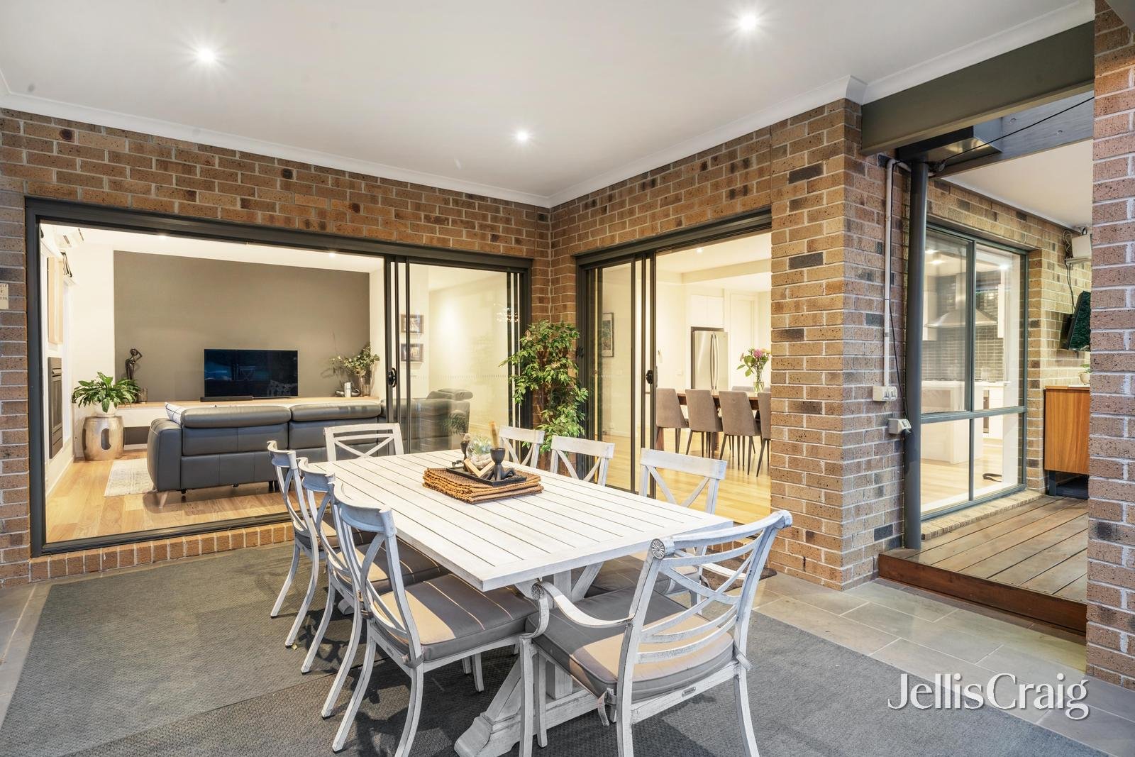 5 Hakea Close, Greensborough image 11