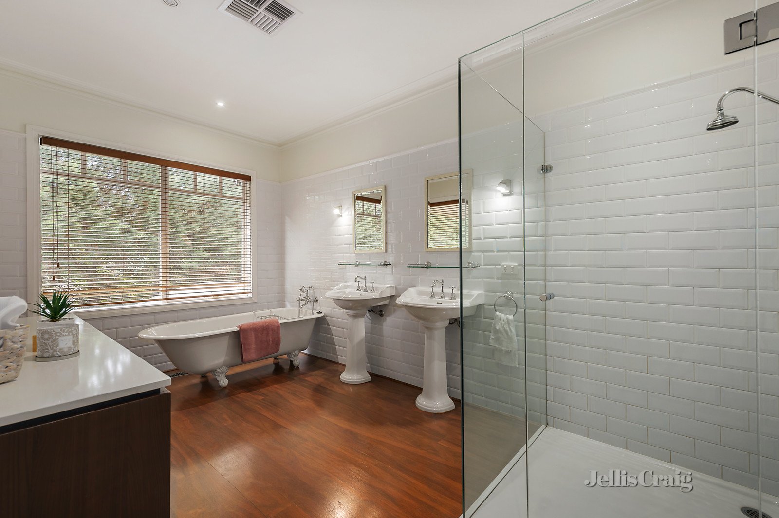 5 Harcourt Place, Lower Plenty image 9