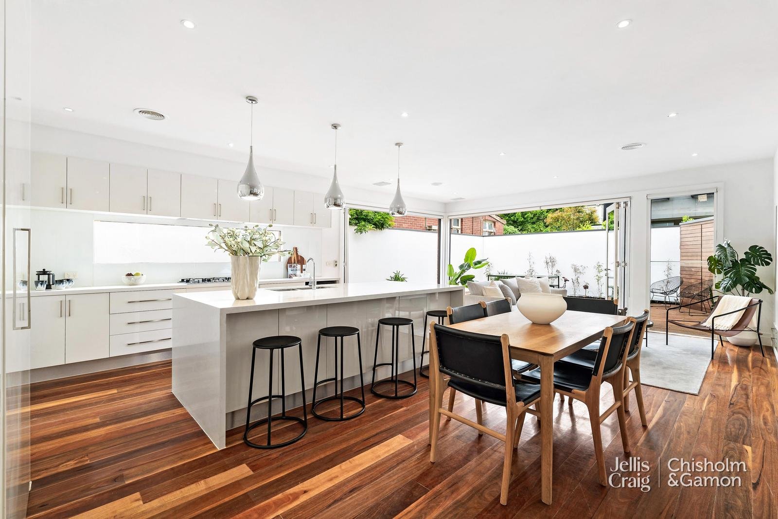 5 Hartpury Avenue, Elwood image 3