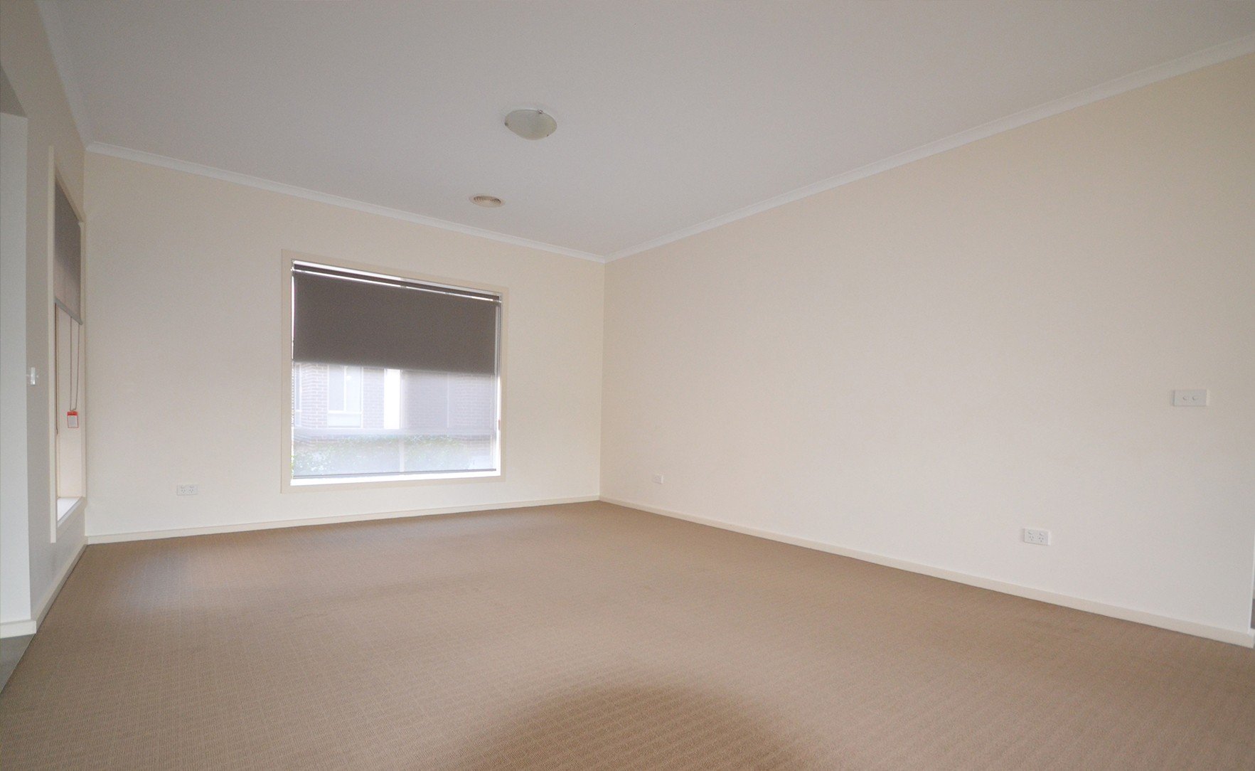 5 Heath Close, Mooroolbark image 2
