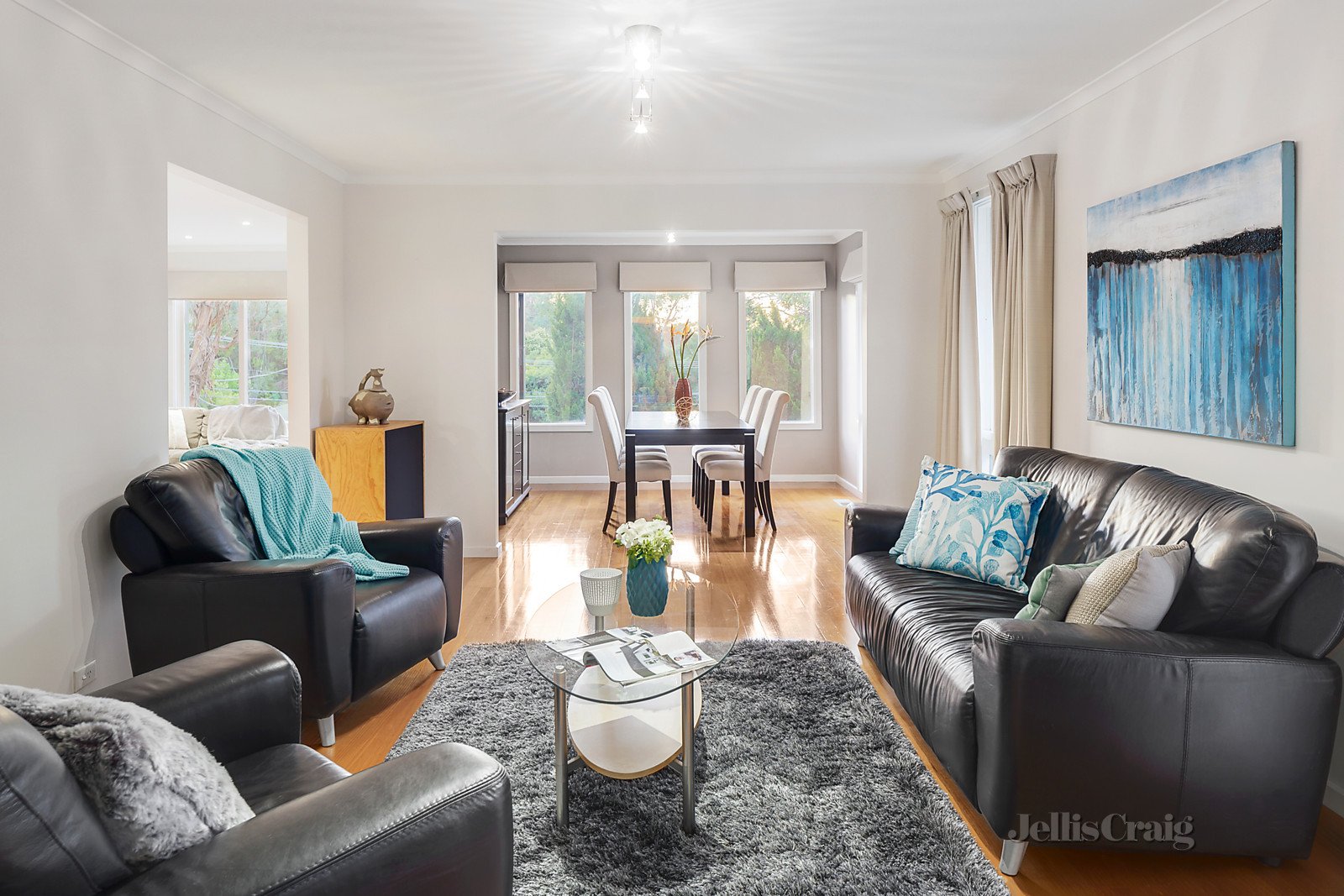 5 Heddon Court, Eltham image 3