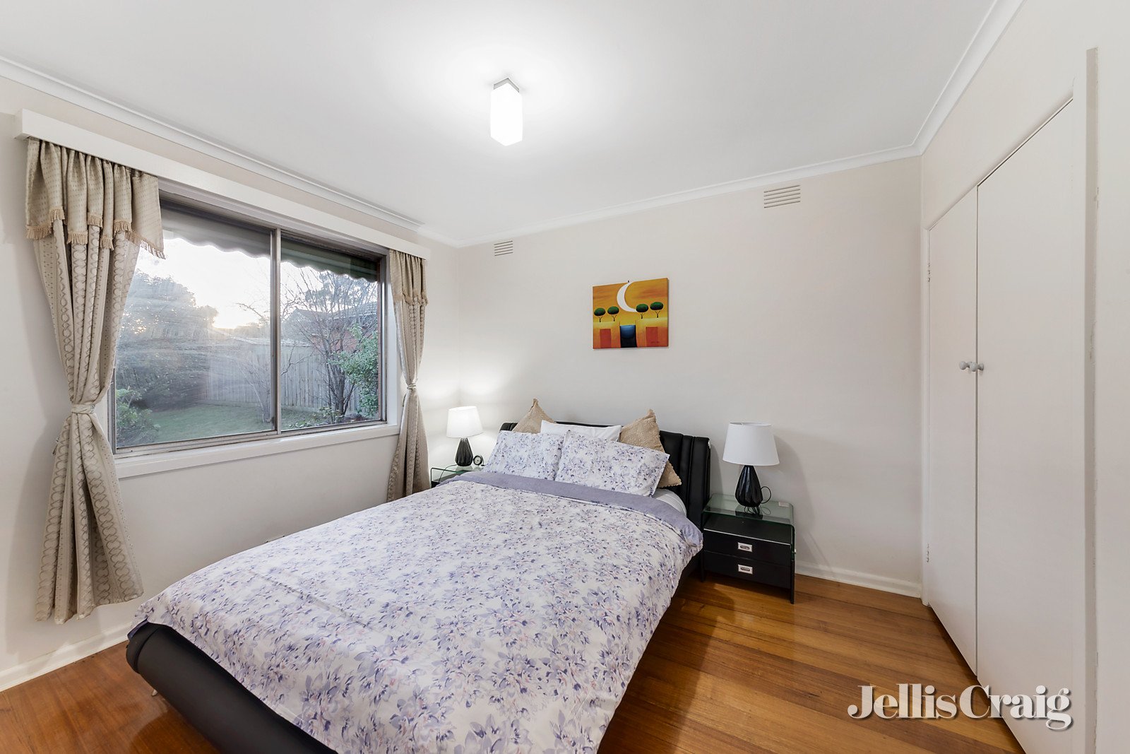 5 Henty Court, Croydon image 7