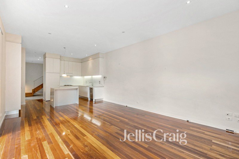 5 Heriot Place, Williamstown image 3