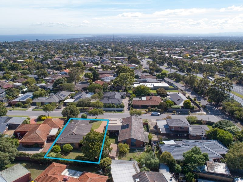 Property Gallery Thumbnail 12
