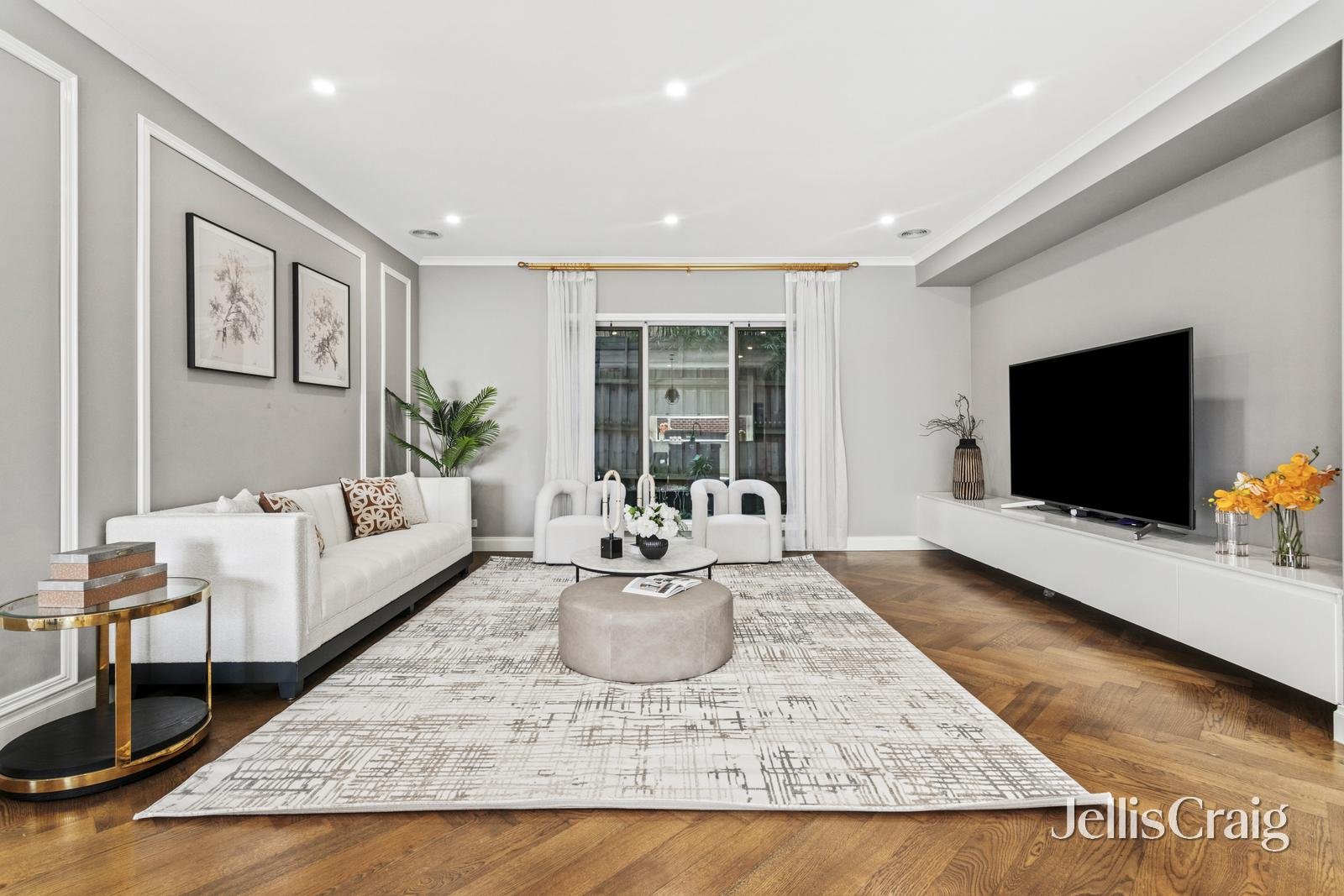 5 Hillside Road, Mount Waverley image 4