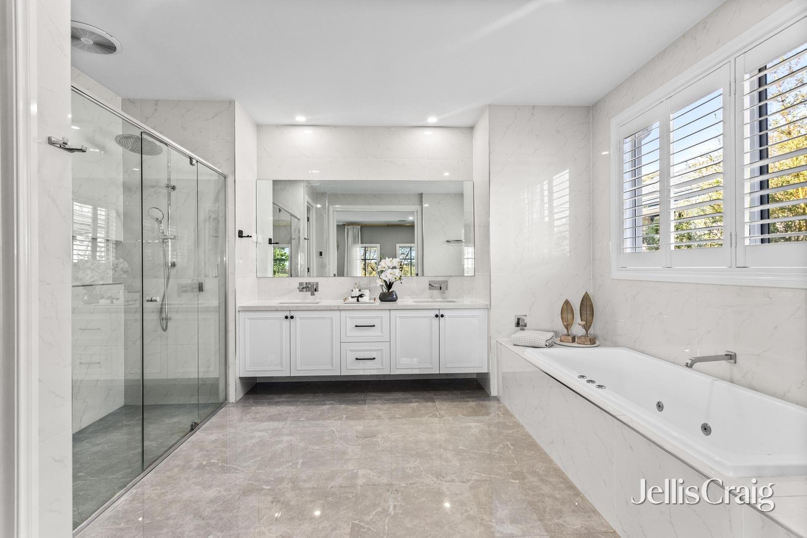 5 Hillside Road, Mount Waverley image 17