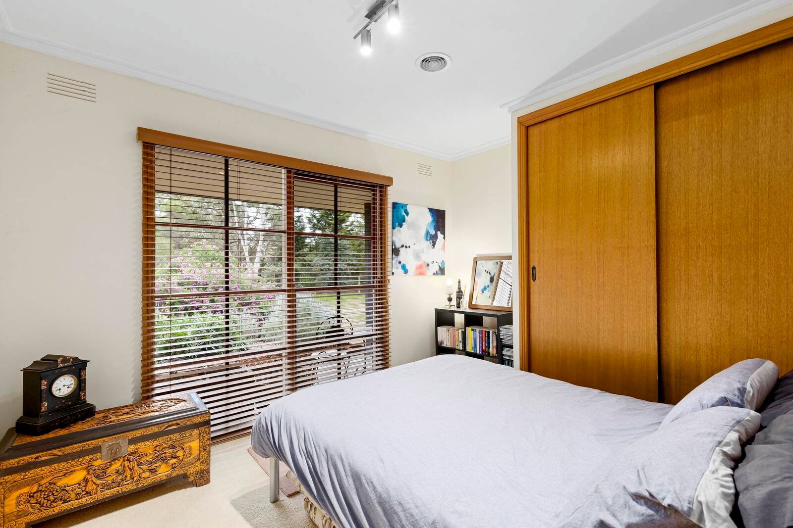 Property Gallery Thumbnail 13
