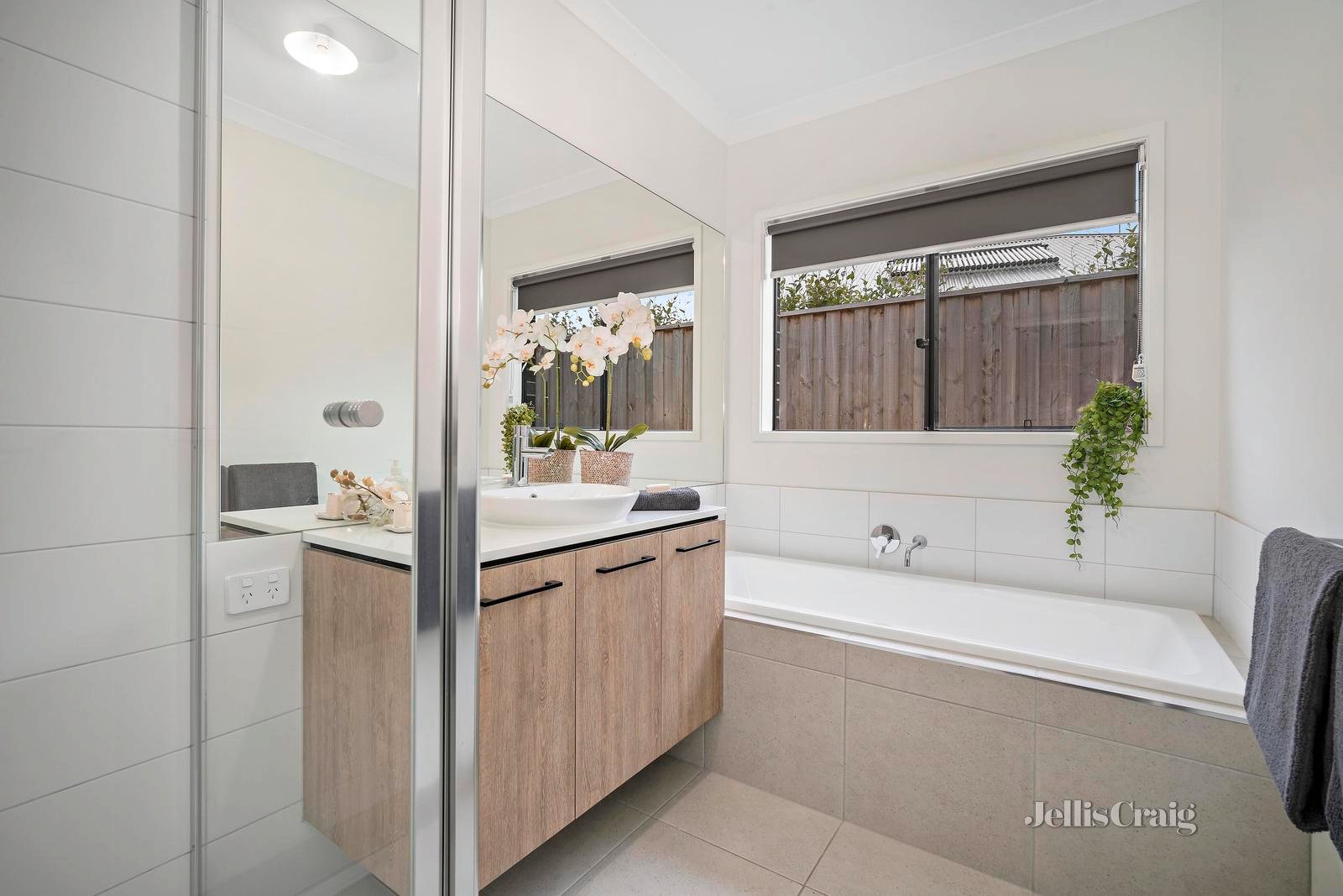 5 Hugo Place, Brown Hill image 16