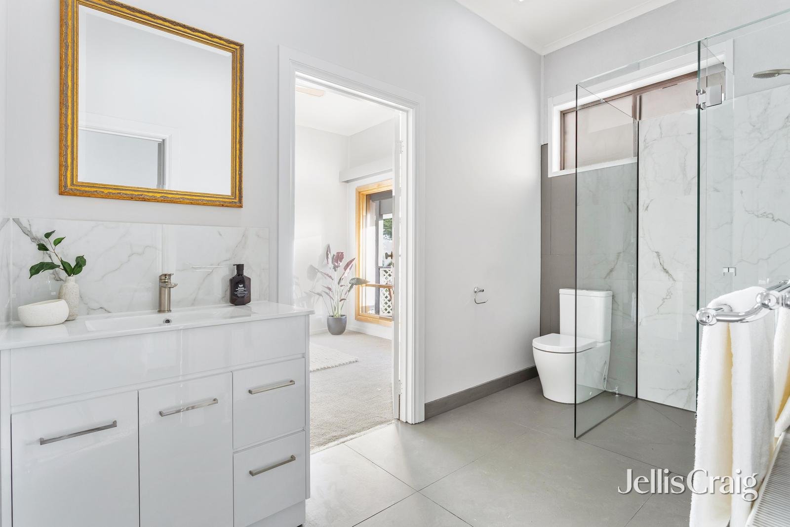 5 Huntingfield Court, Eltham image 14
