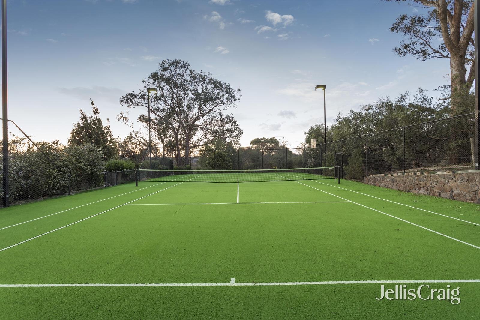 5 Huntingfield Court, Eltham image 28