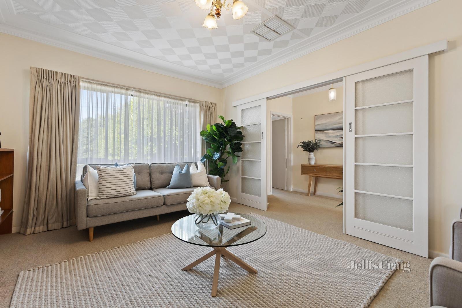 5 Huxtable Street, Mount Waverley image 4