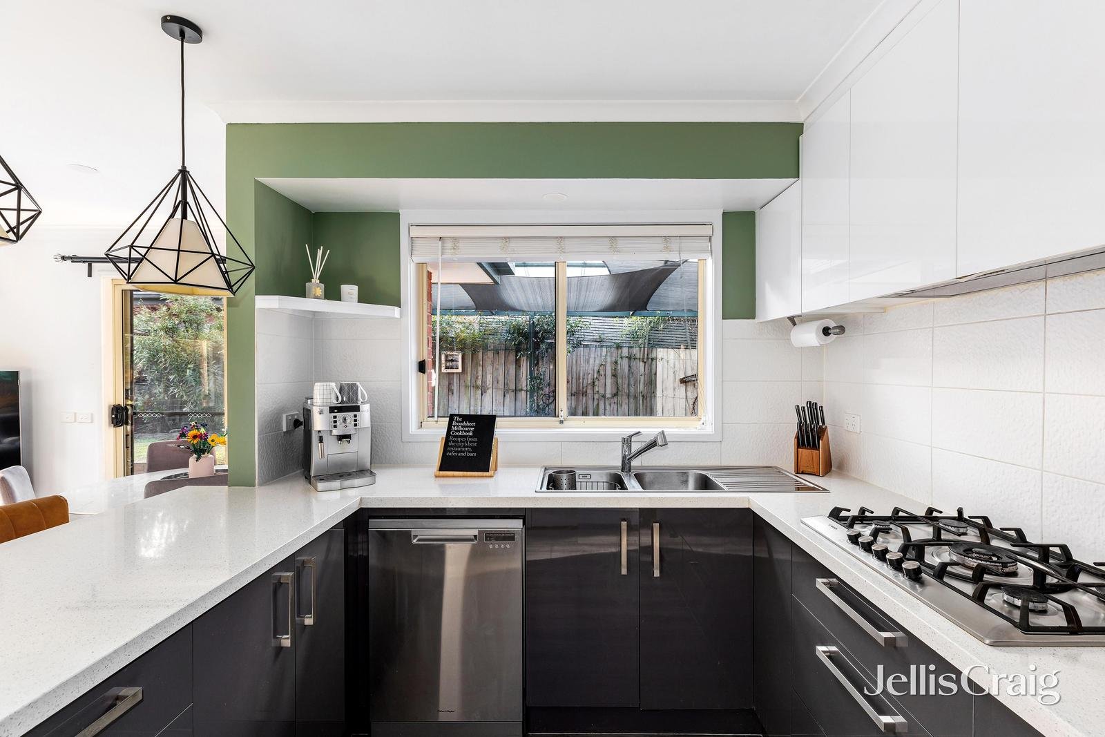 5 Illoura Street, Watsonia image 5