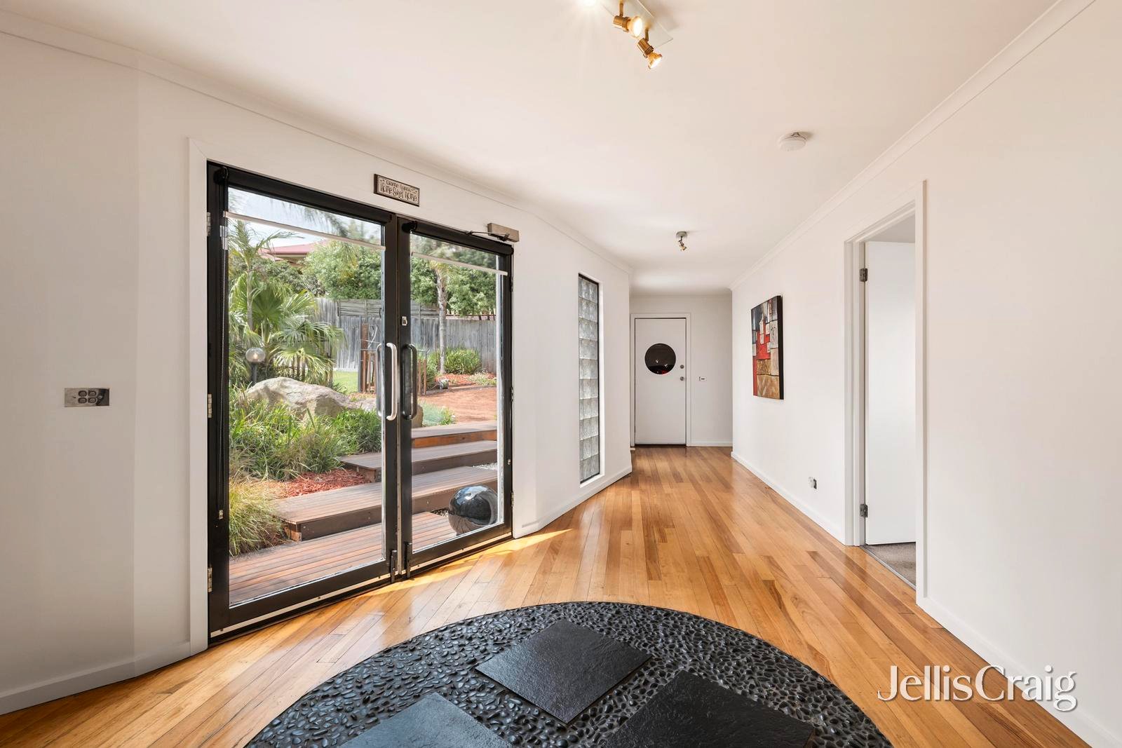 5 Jessica Court, Mount Evelyn image 2