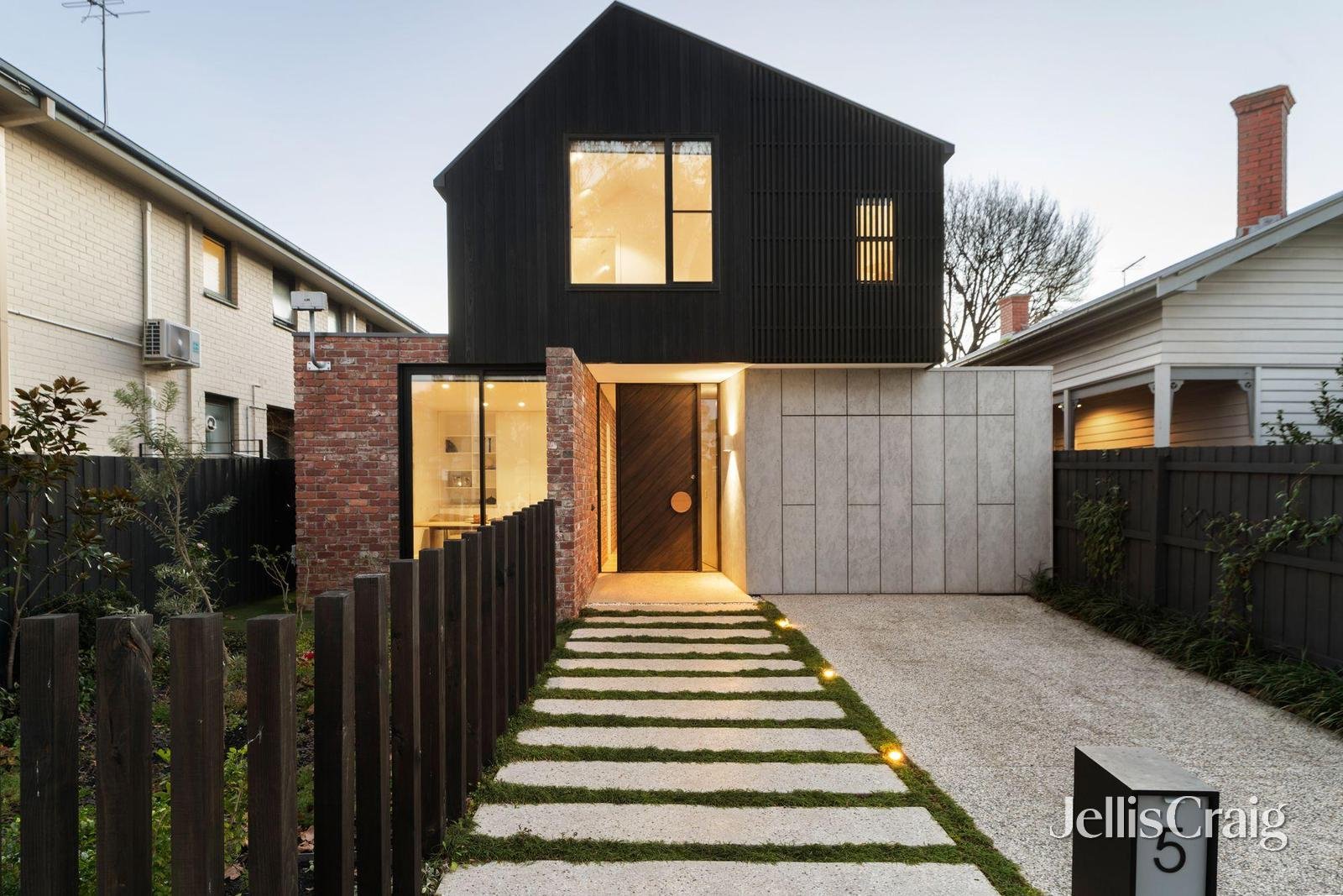 5 Jessie Street, Northcote image 1