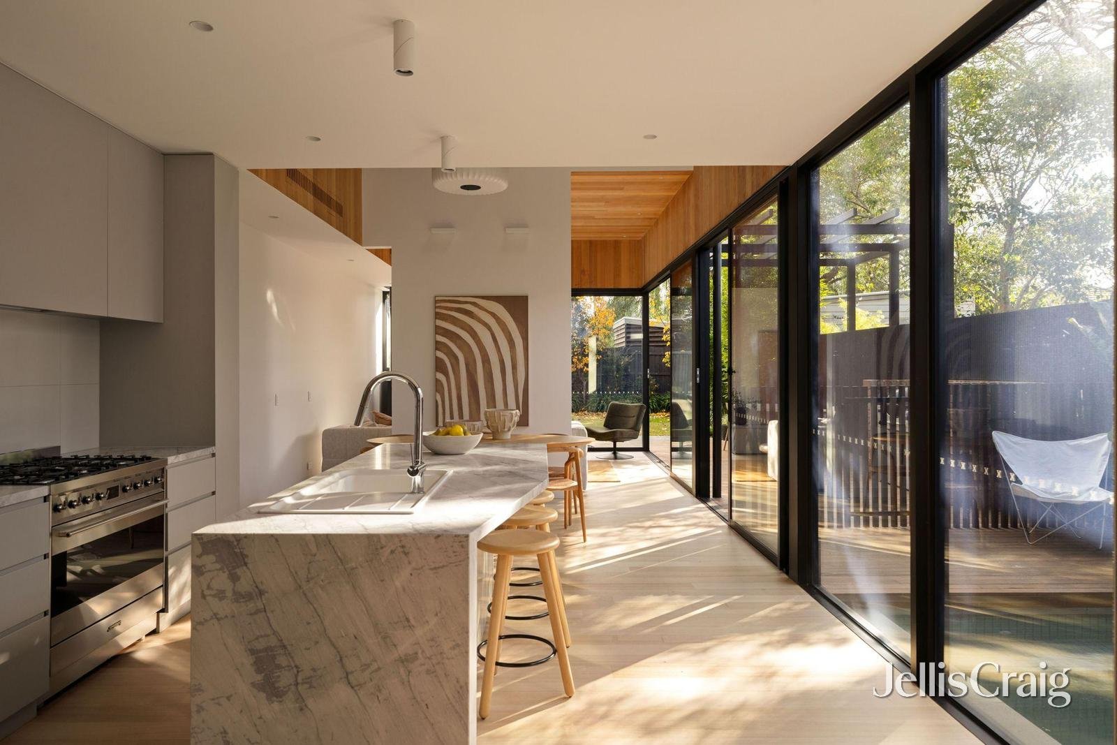 5 Jessie Street, Northcote image 6