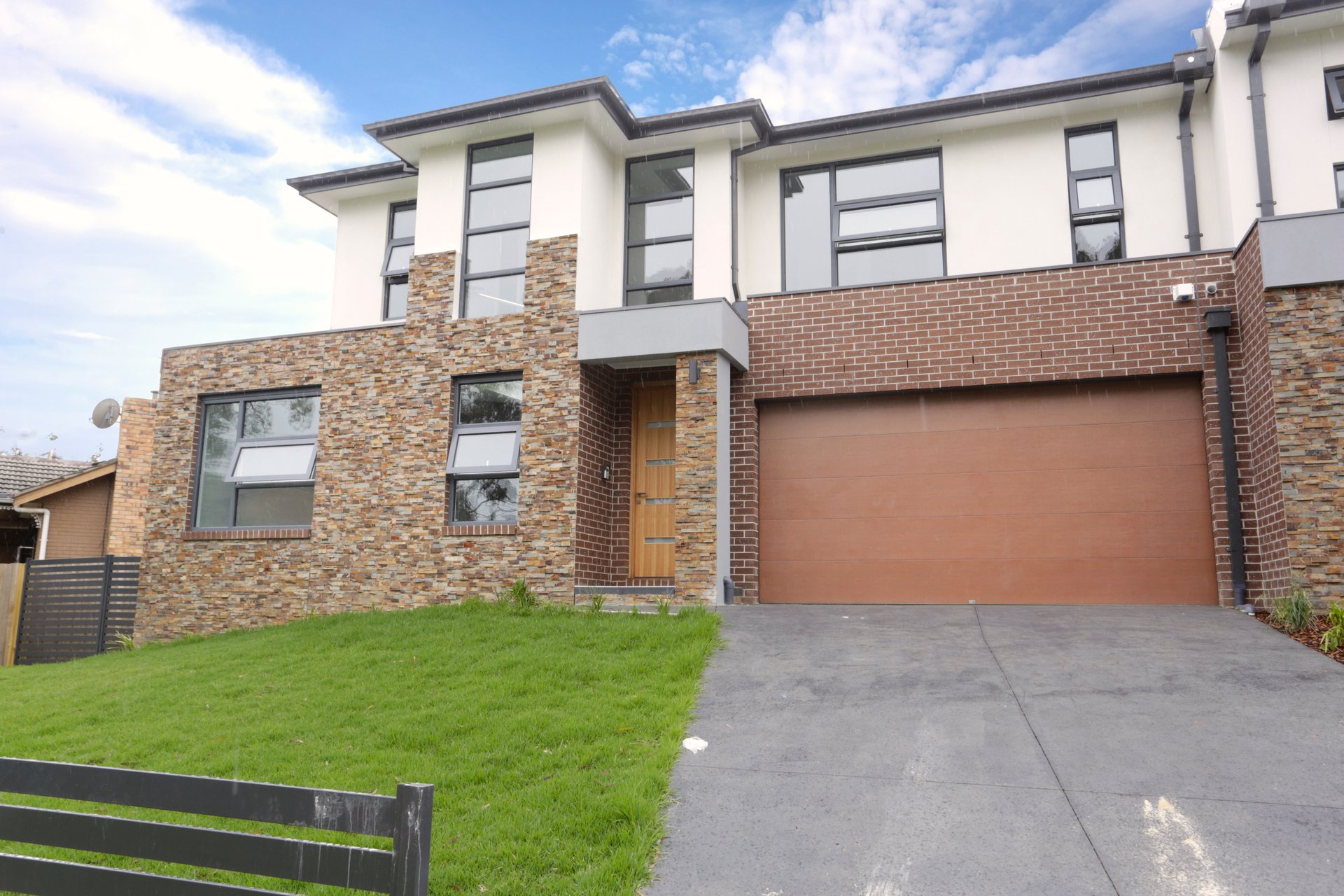 5 Joseph Street, Blackburn North
- Print Image 1