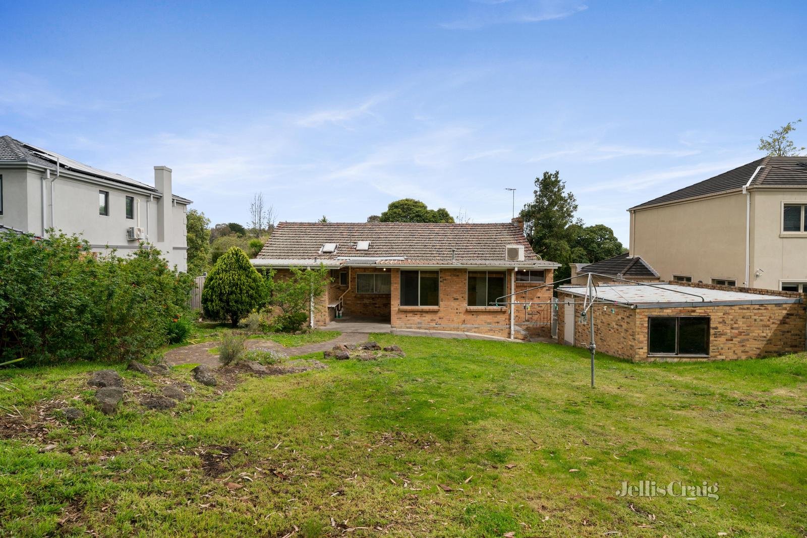 5 June Avenue, Balwyn North image 7