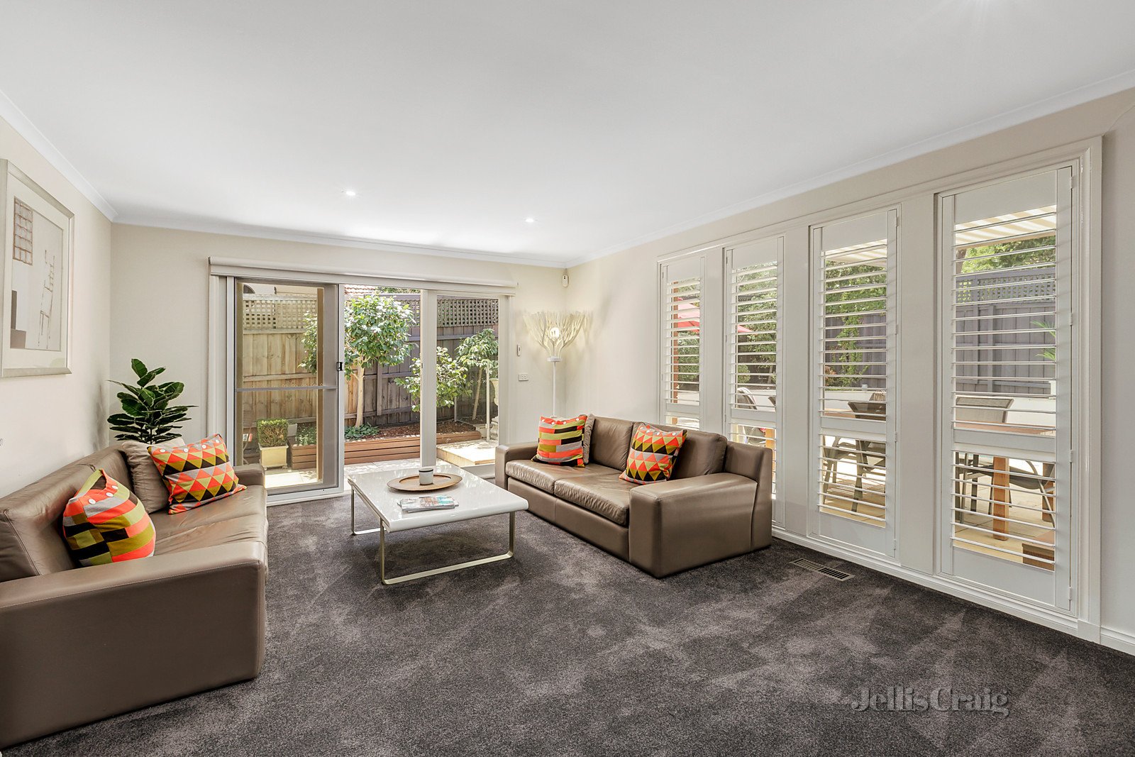 5 Keen Street, Glen Iris image 2