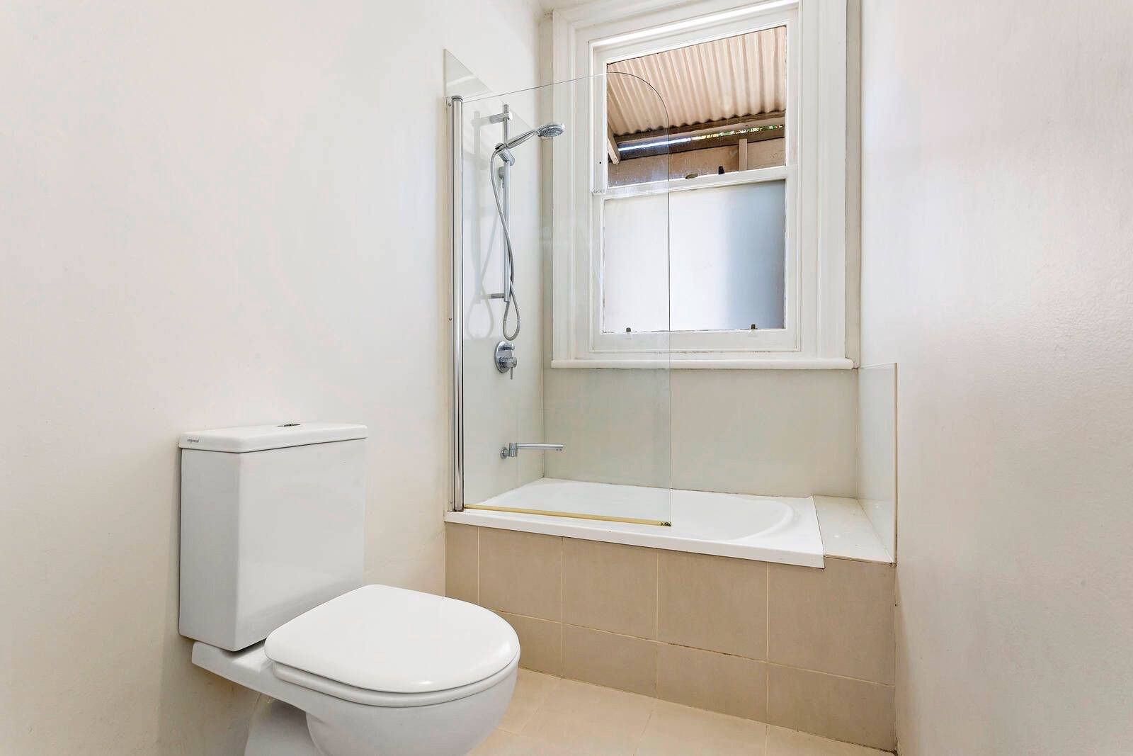 Property Gallery Thumbnail 8