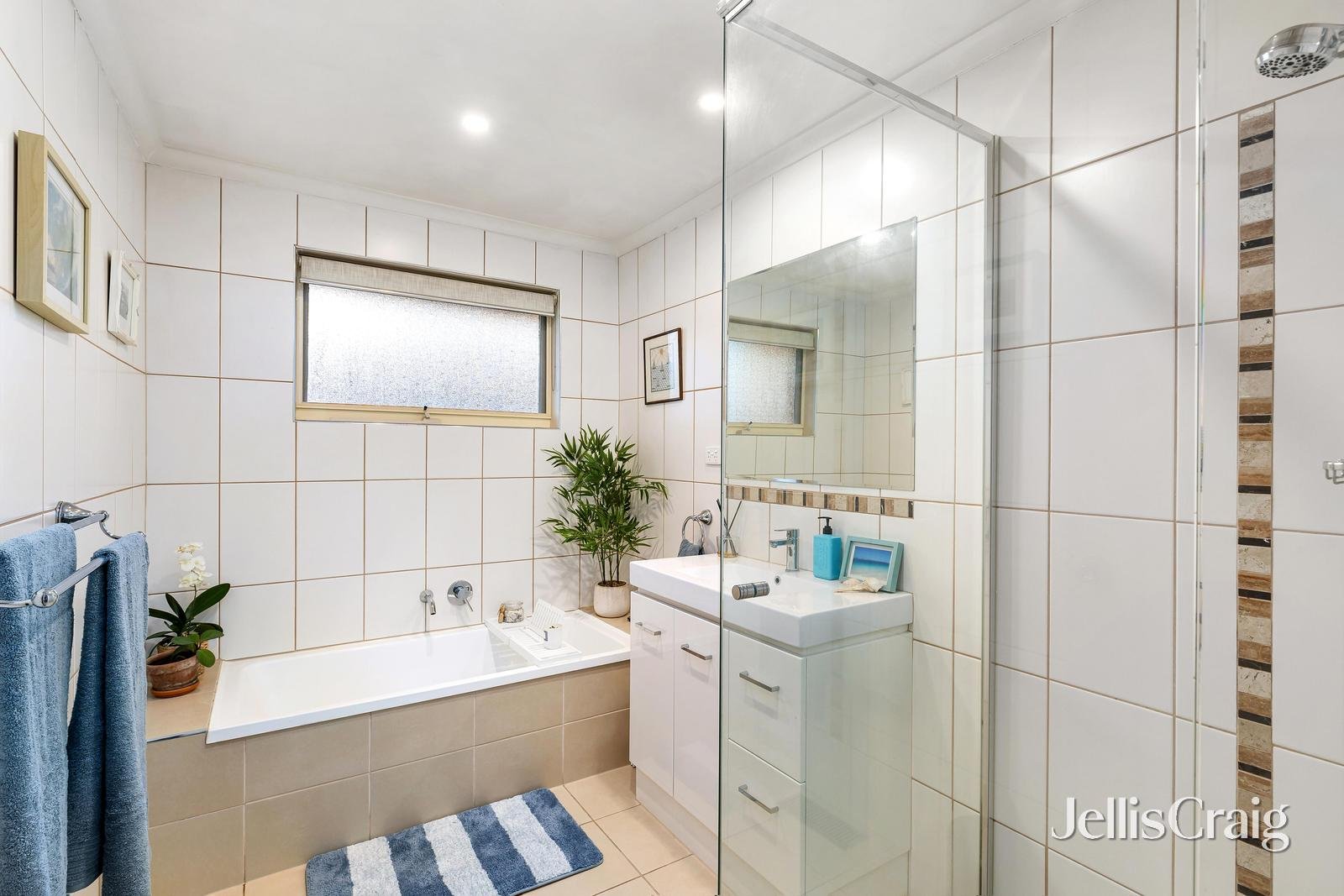 5 Kenarra Court, Hurstbridge image 8