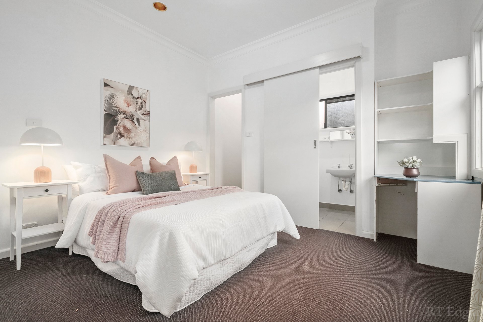 Property Gallery Thumbnail 15