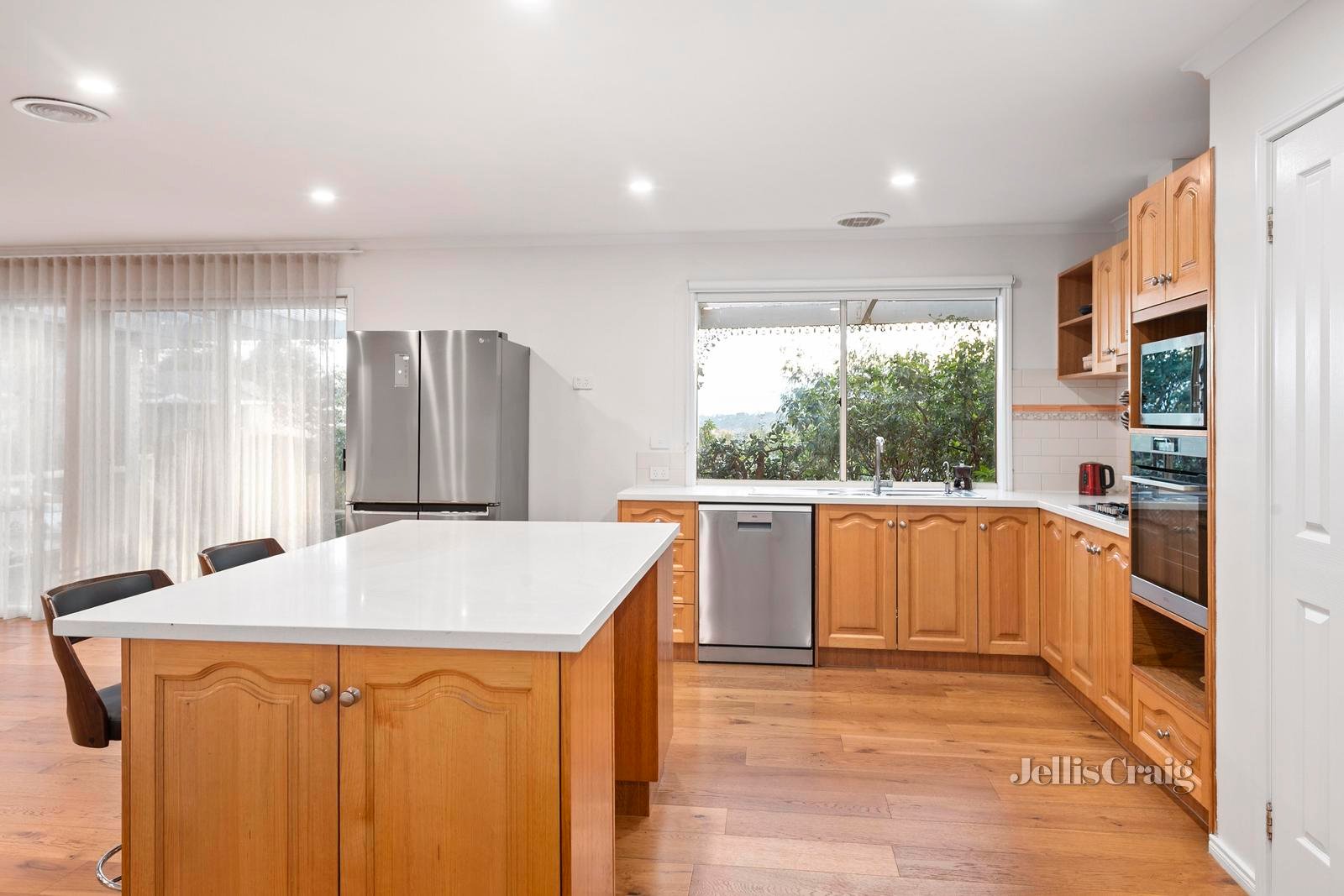 5 Kirkford Drive, Mooroolbark image 7