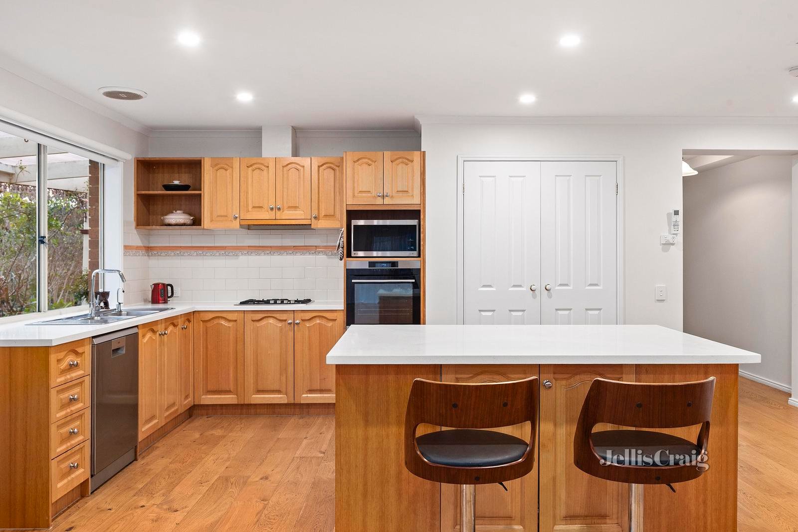 5 Kirkford Drive, Mooroolbark image 8