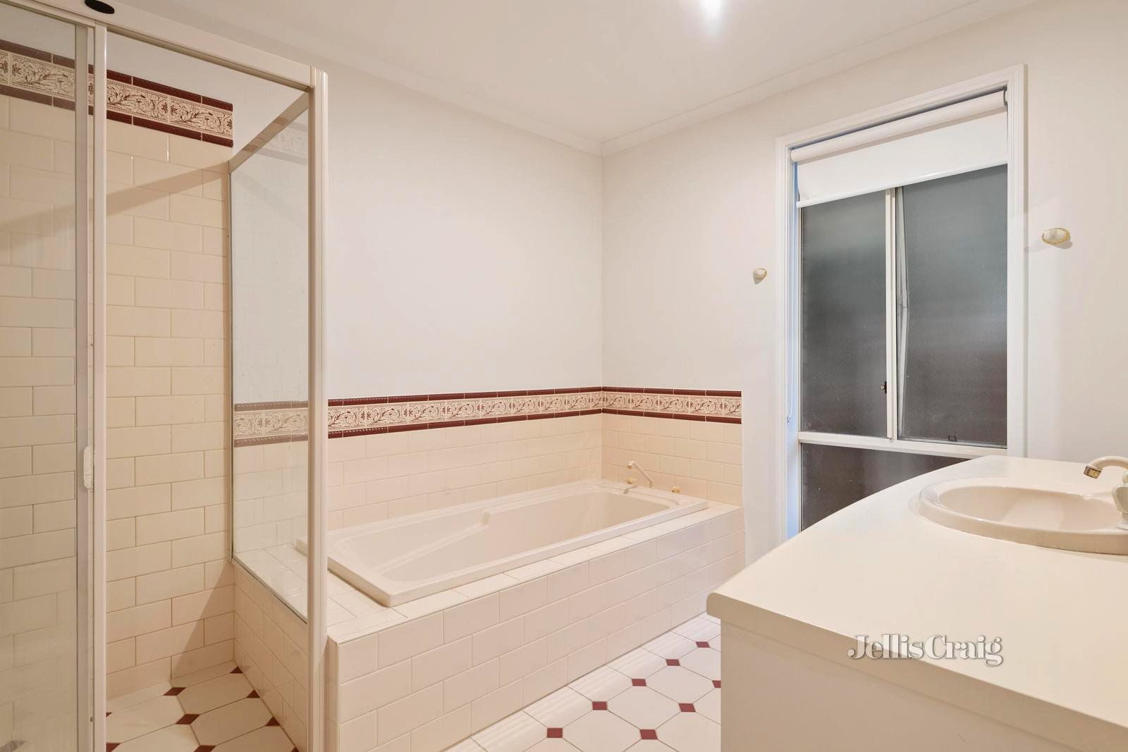 5 Kirkford Drive, Mooroolbark image 13