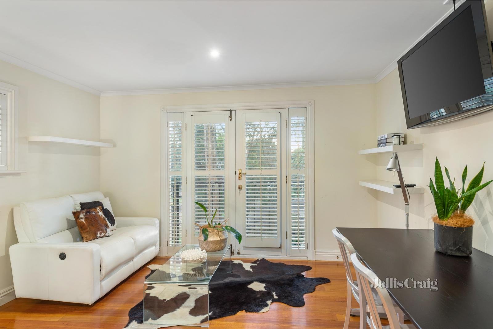 5 Laleham Court, Eltham image 5