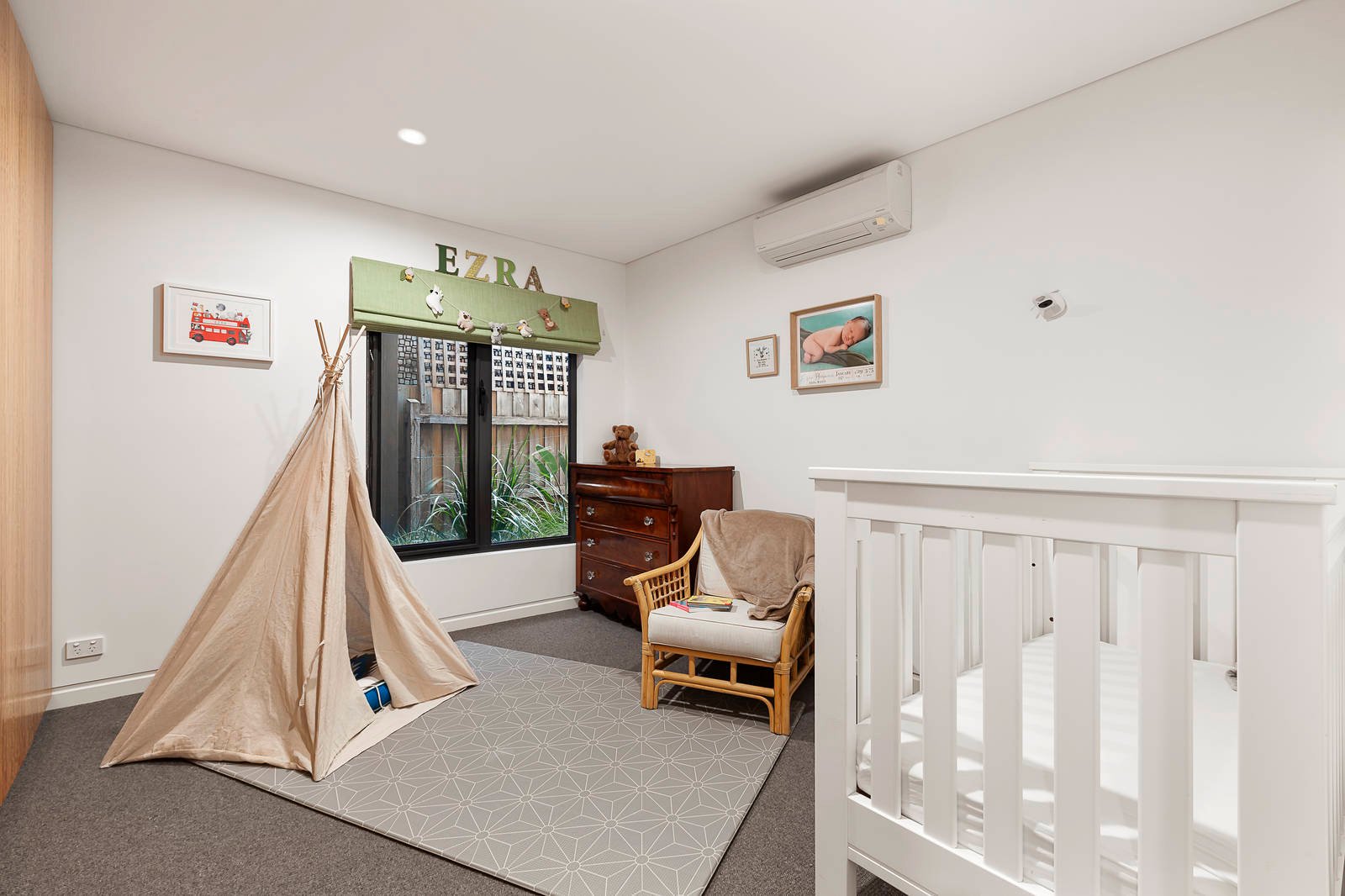 Property Gallery Thumbnail 12