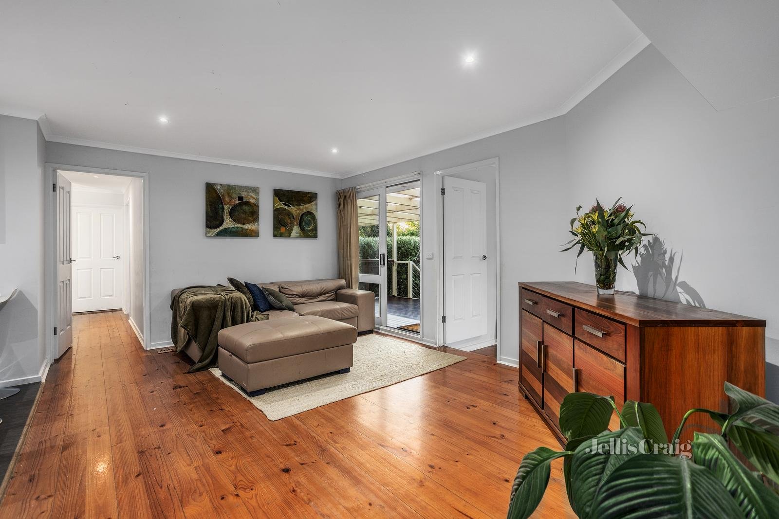 5 Larcom Court, Greensborough image 4