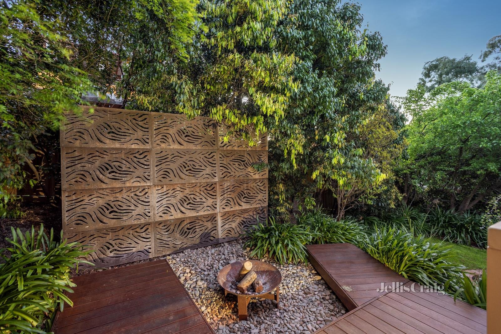 5 Larcom Court, Greensborough image 10