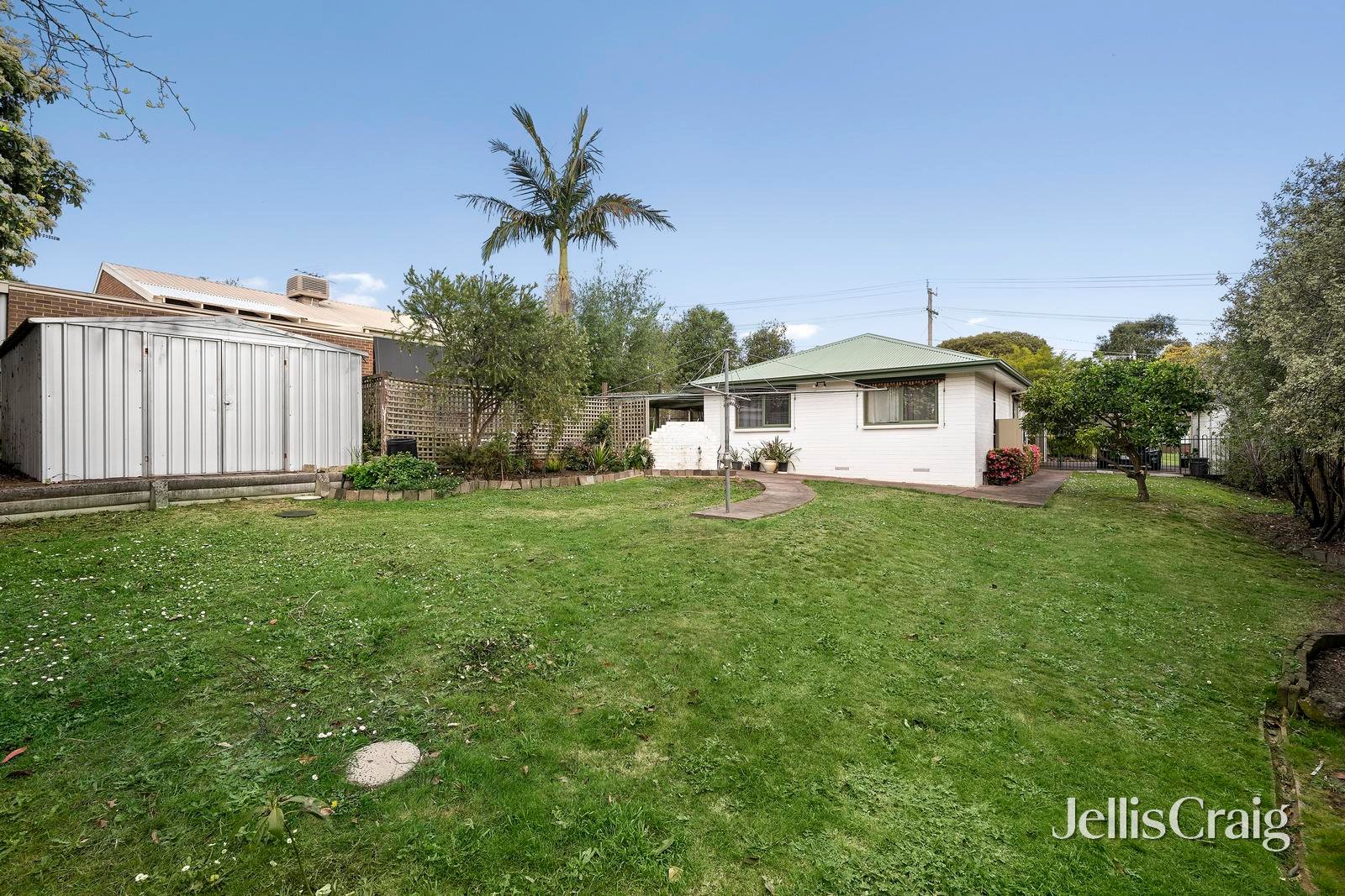 5 Larnook Crescent, Mooroolbark image 11