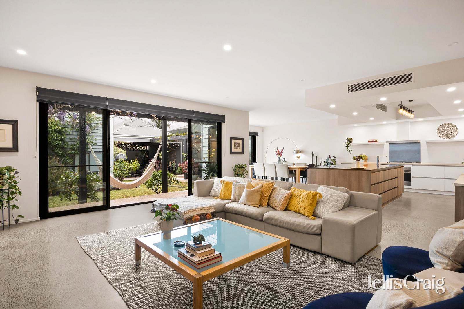 5 Latrobe Street, Newport image 2