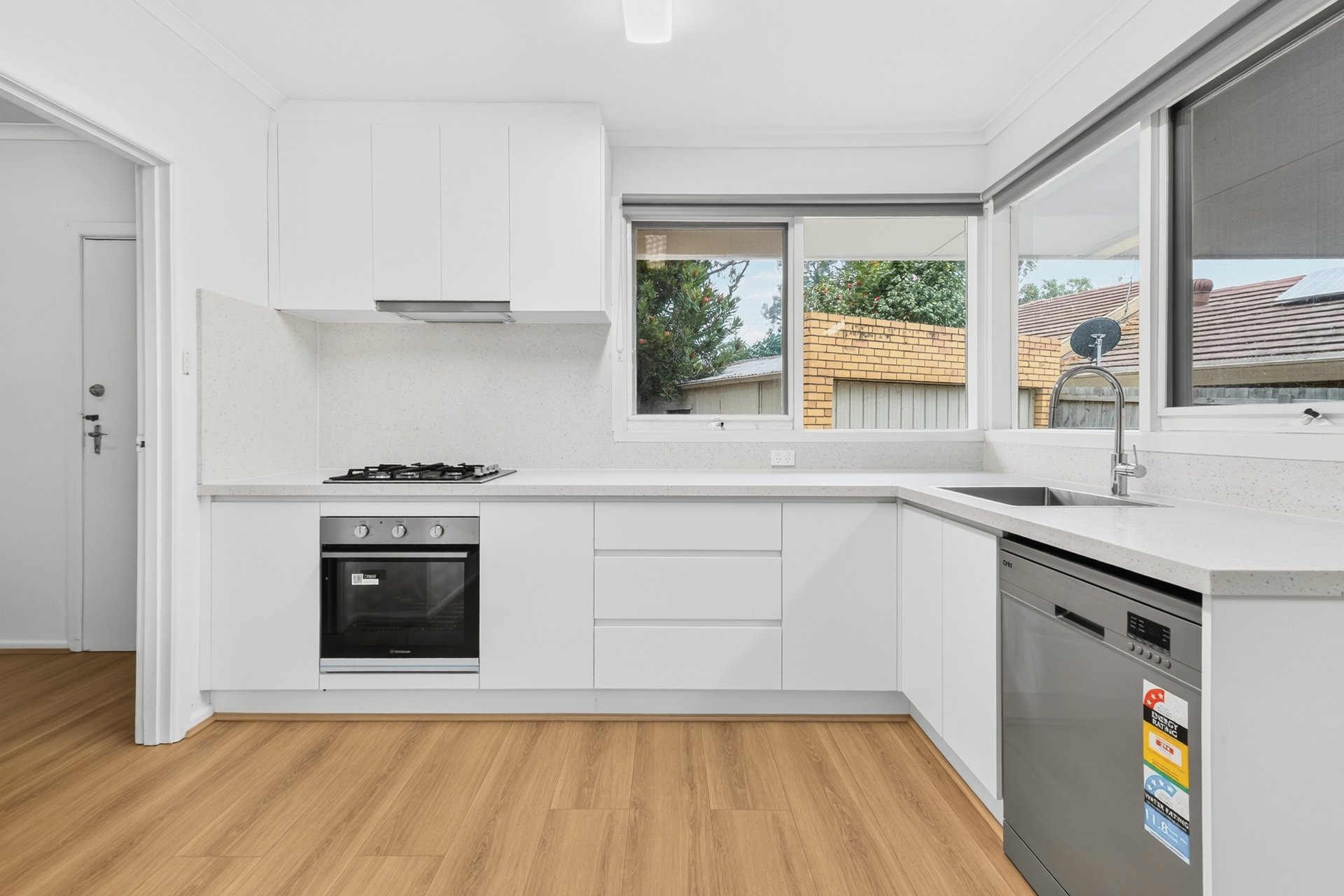 5 Leewarra Drive, Glen&nbsp;Waverley image 1