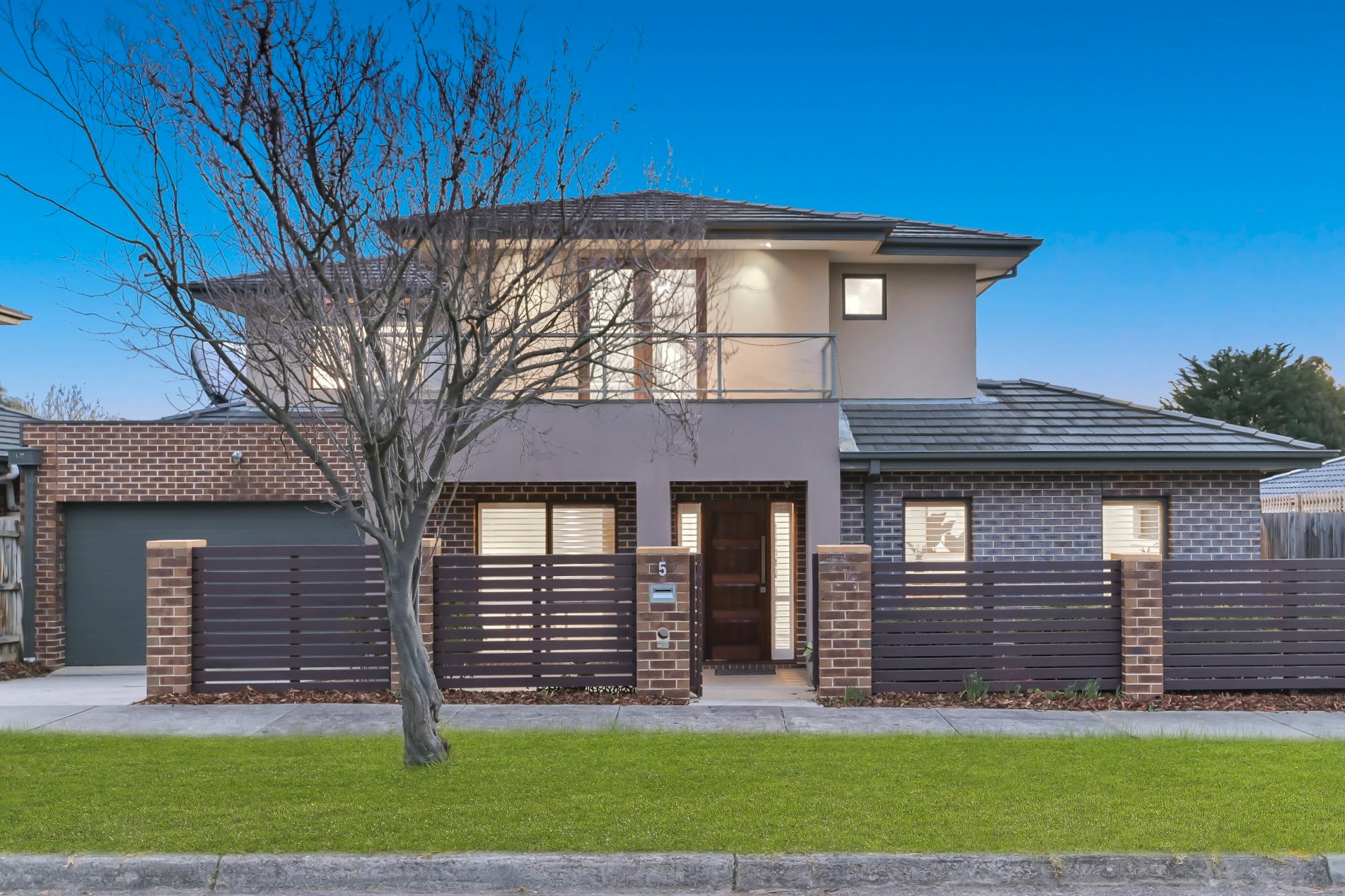 5 Leigh Street, Mount Waverley image 1