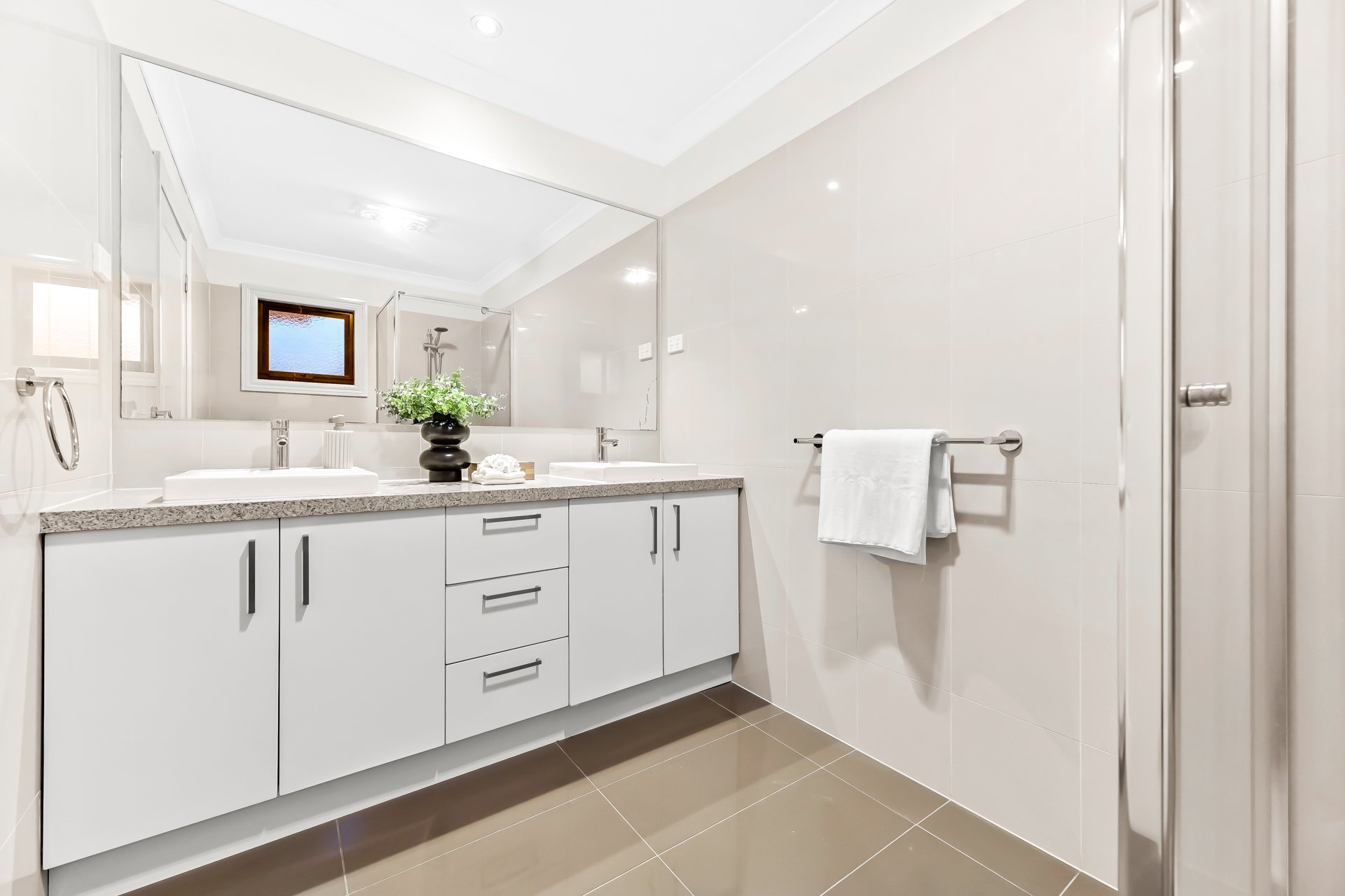 5 Leigh Street, Mount Waverley image 14