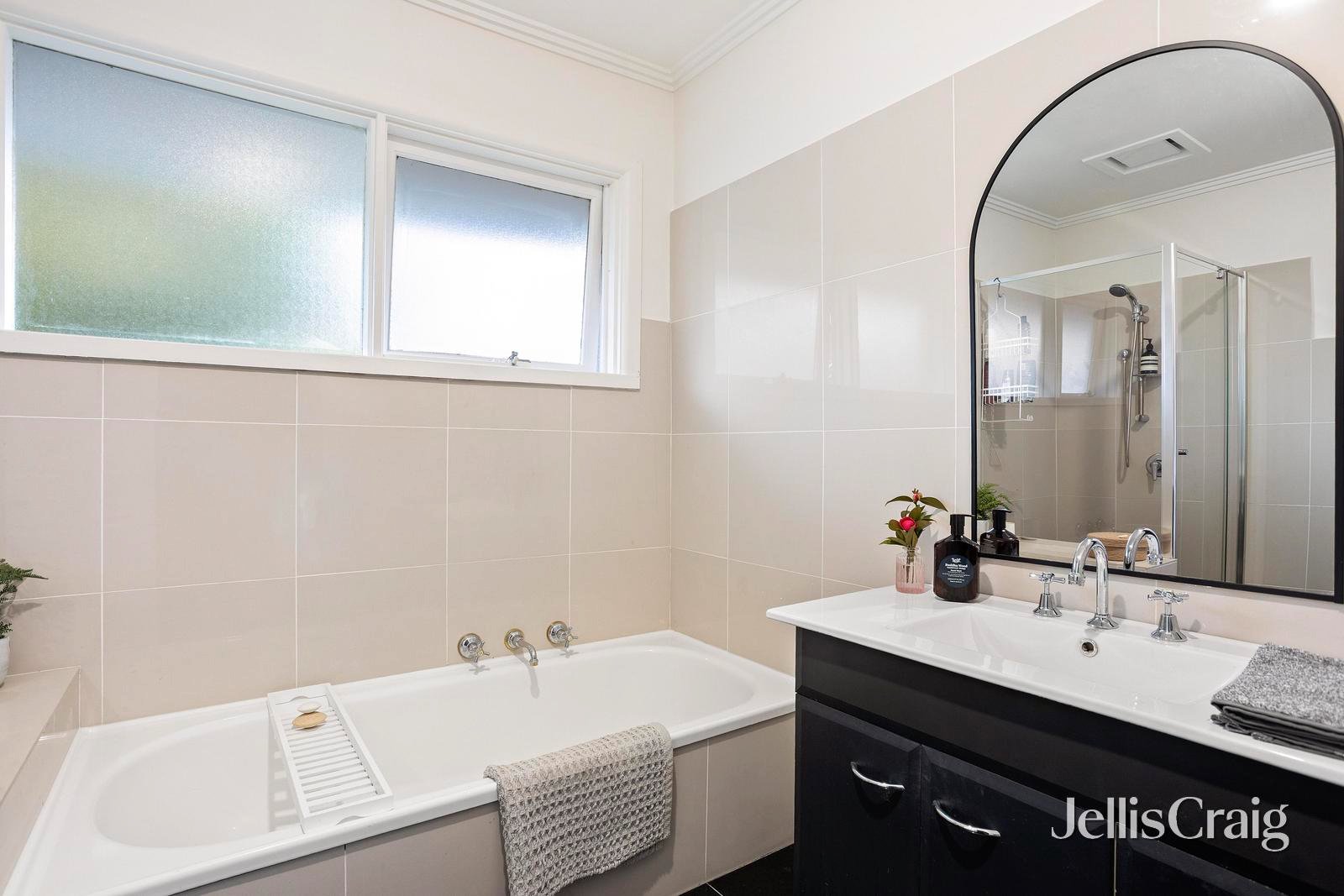 5 Leon Court, Donvale image 7