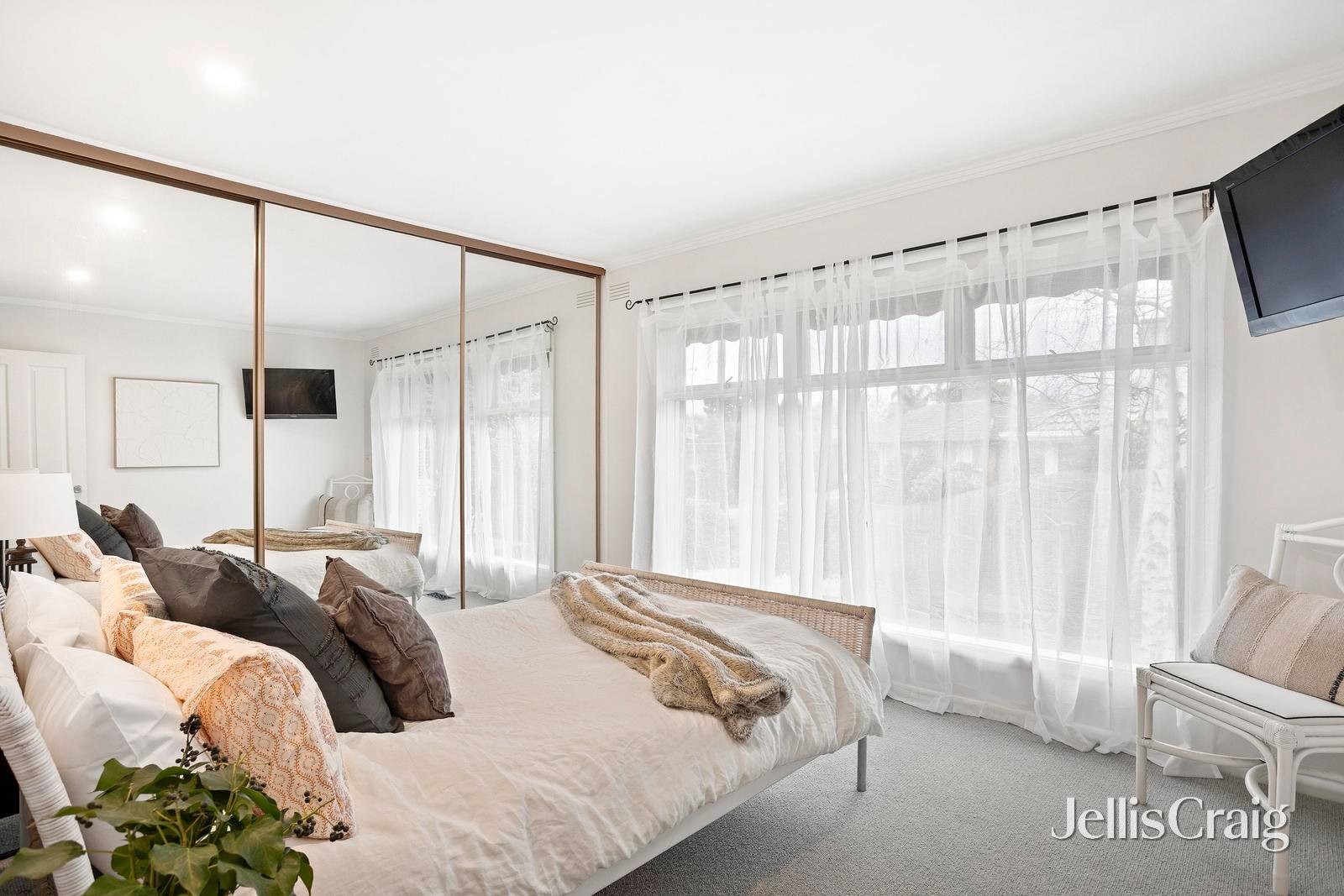 5 Leon Court, Donvale image 8