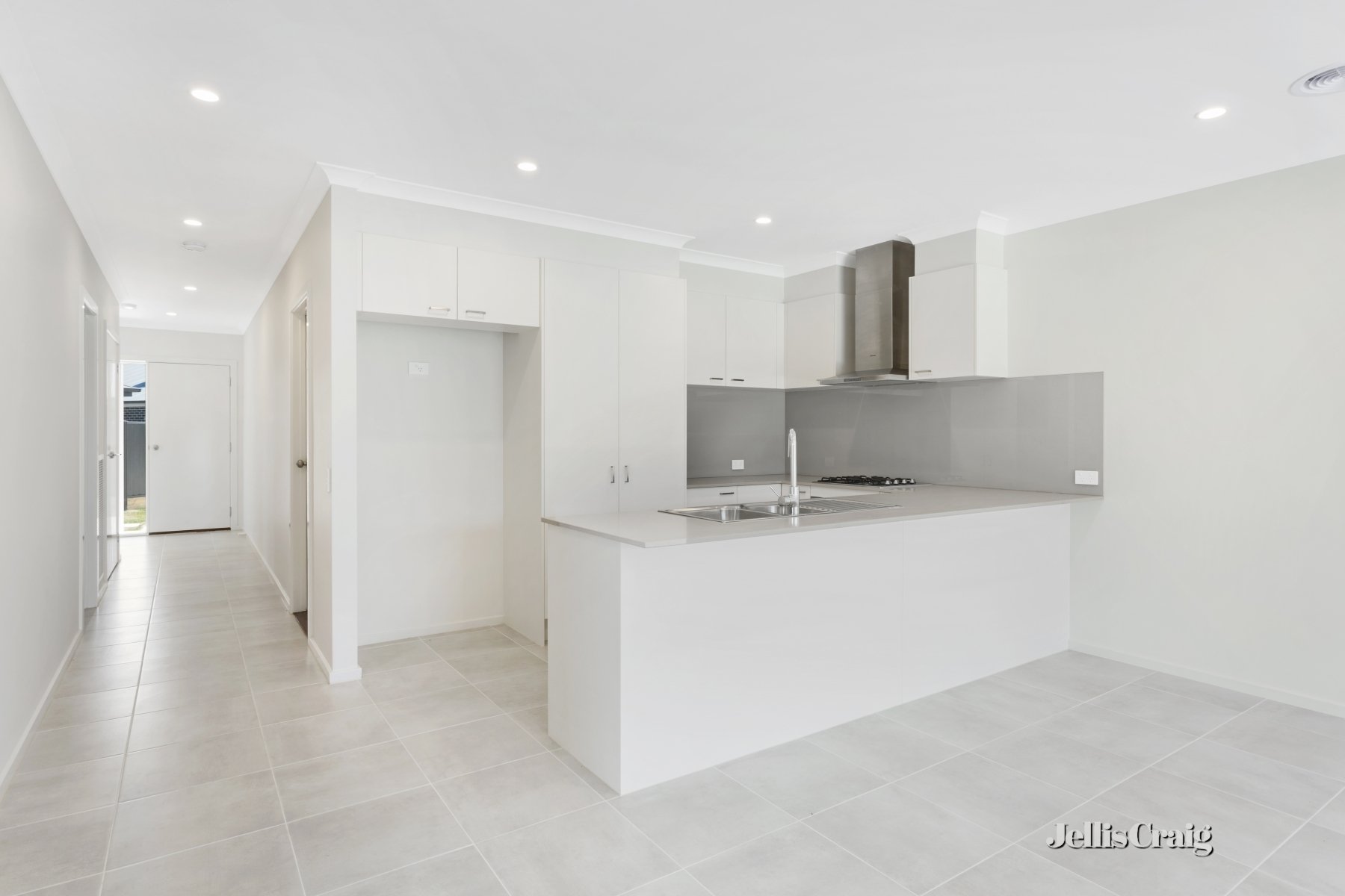 5 Liliane Place, Lake Gardens image 3