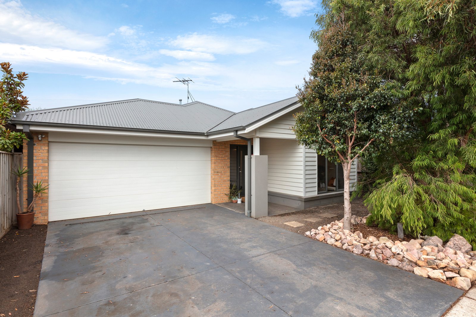 Property Gallery Thumbnail 2