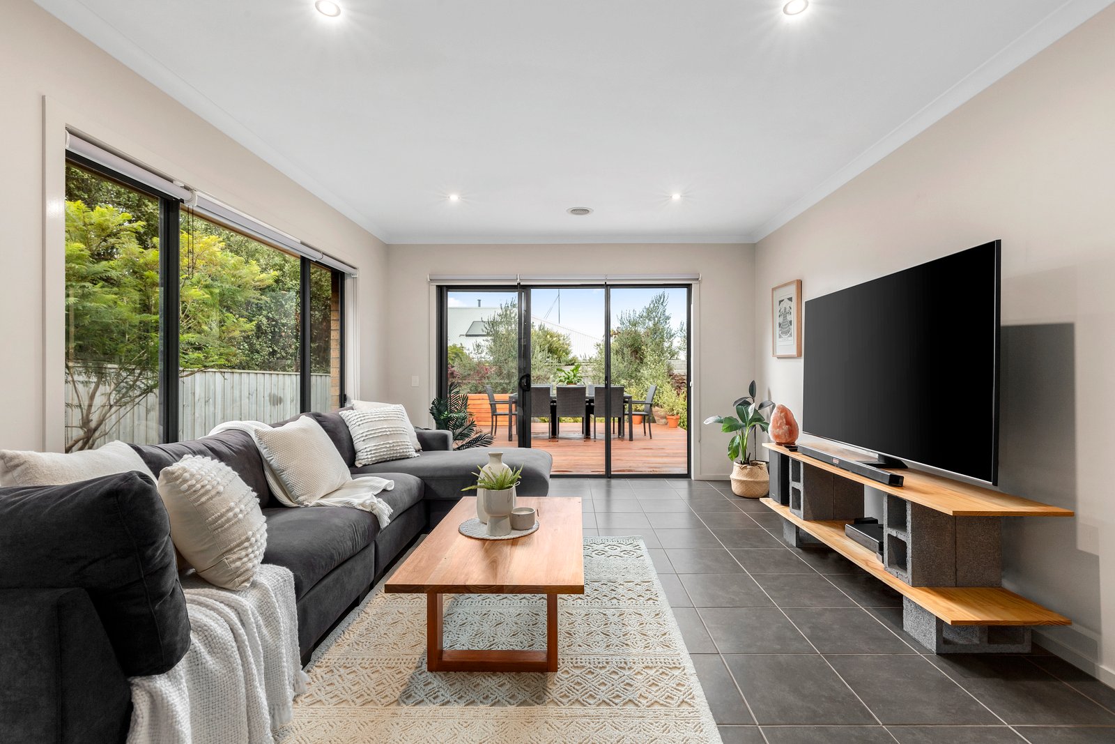 Property Gallery Thumbnail 7