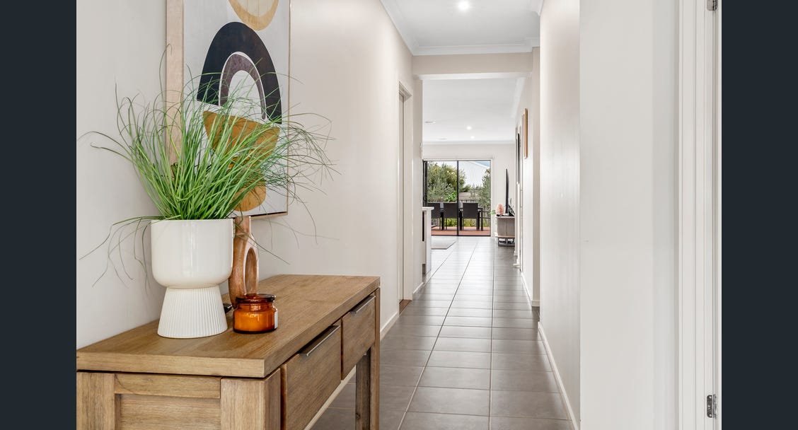 Property Gallery Thumbnail 3