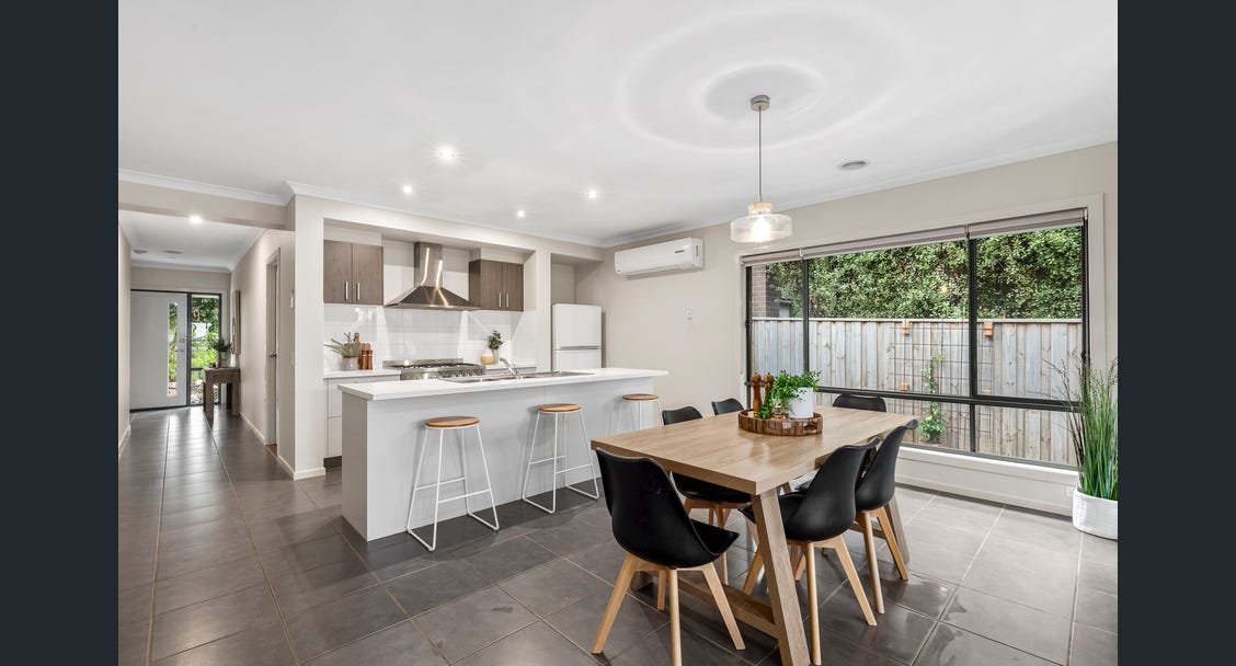 Property Gallery Thumbnail 6